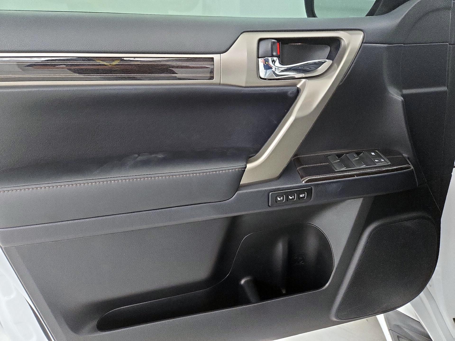 Thumbnail: 2021 Lexus GX - 12