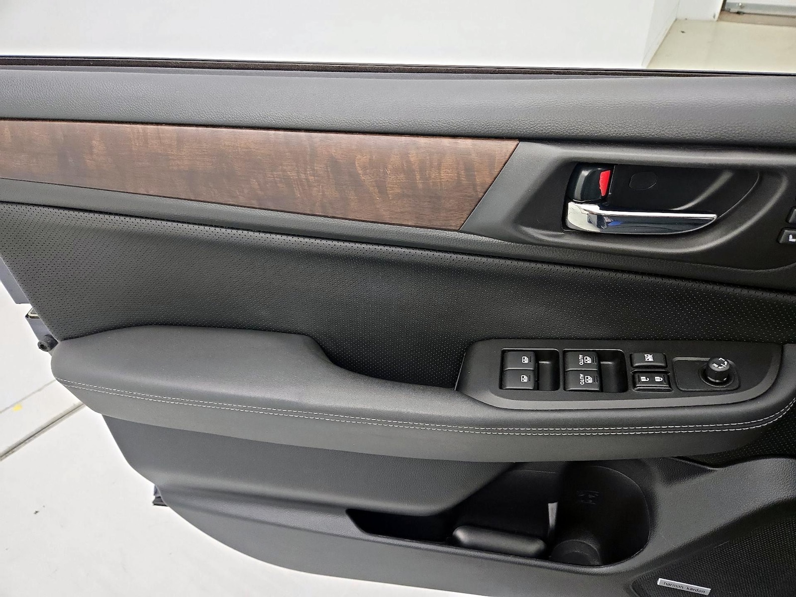 2017 Subaru Outback Limited - Photo 11