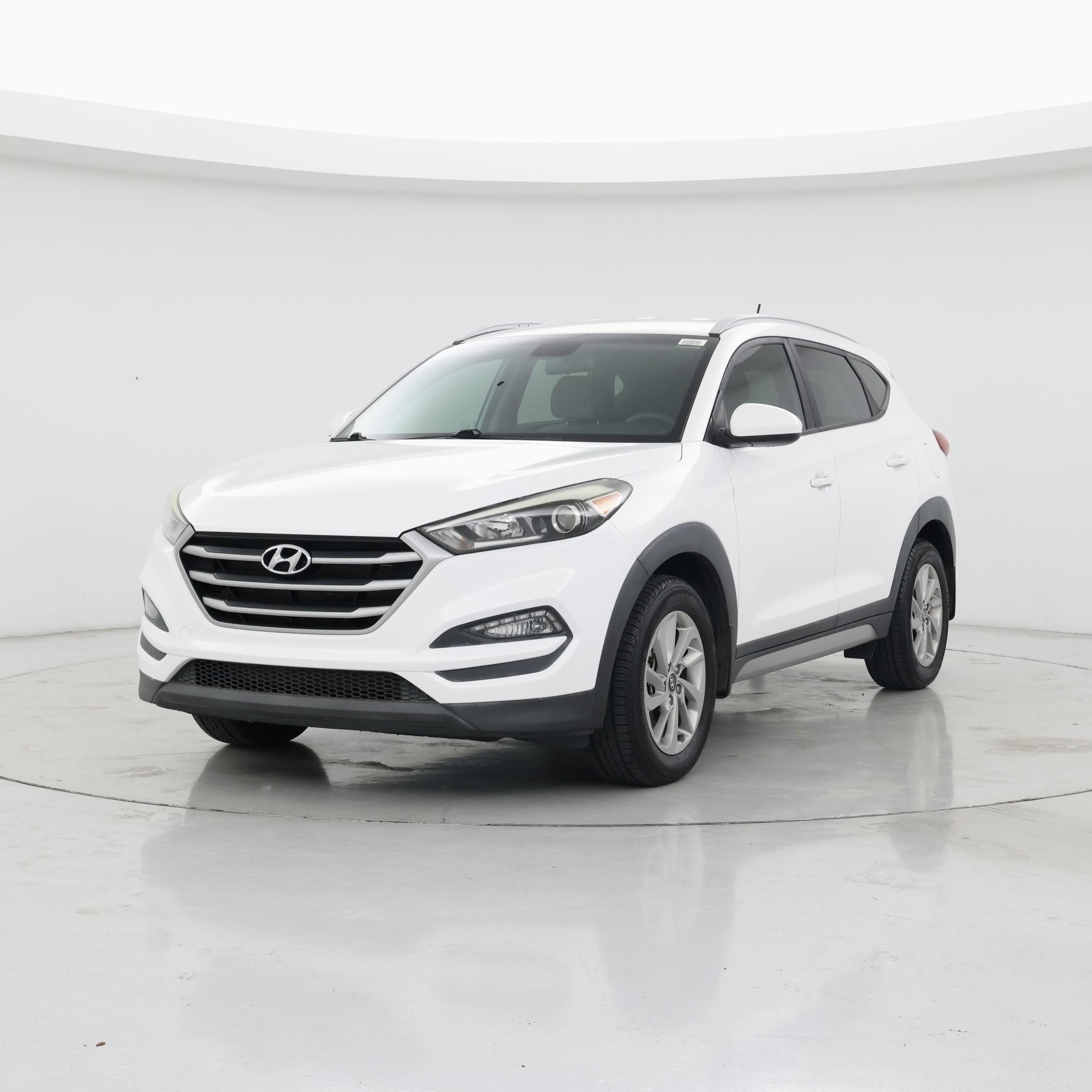 Thumbnail: 2017 Hyundai Tucson - 4