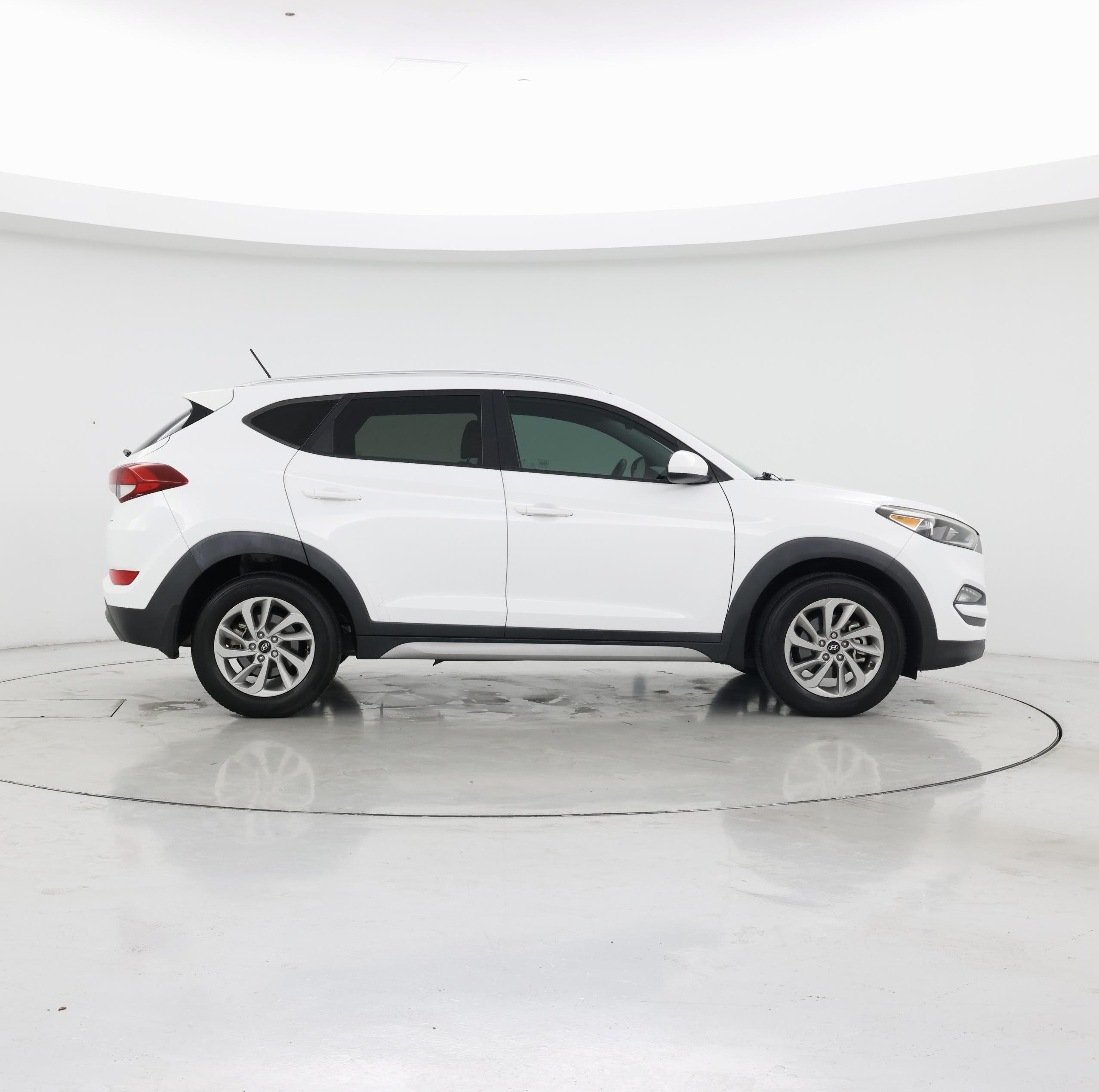 Thumbnail: 2017 Hyundai Tucson - 7