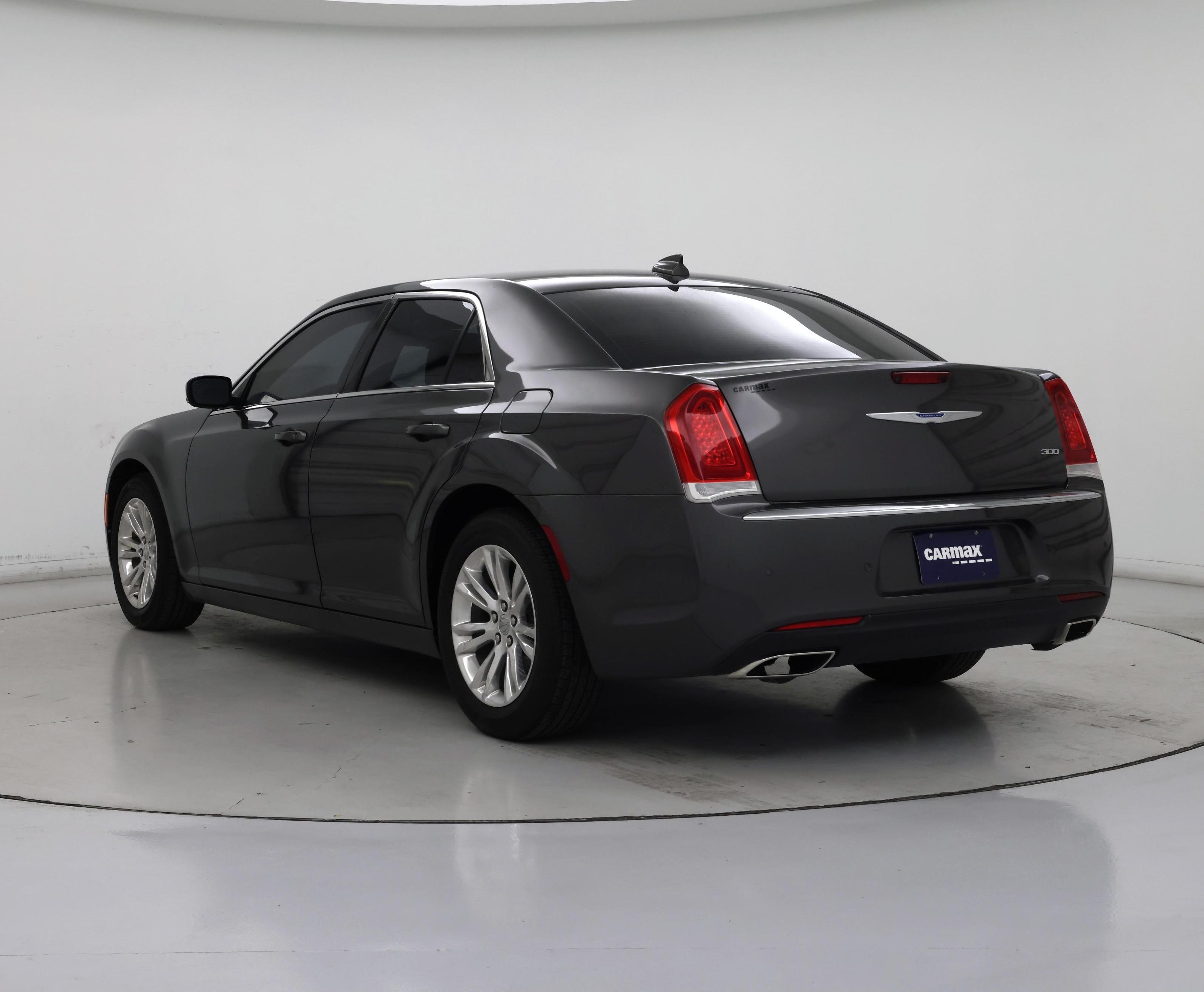 Thumbnail: 2021 Chrysler 300 - 2