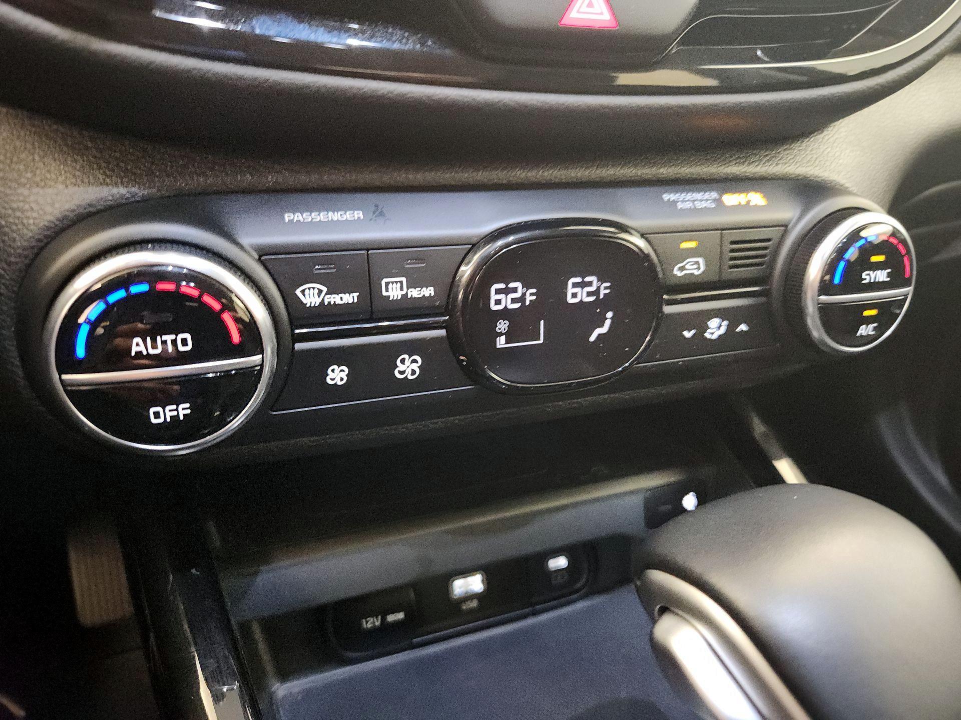 Thumbnail: 2023 Kia Soul - 16