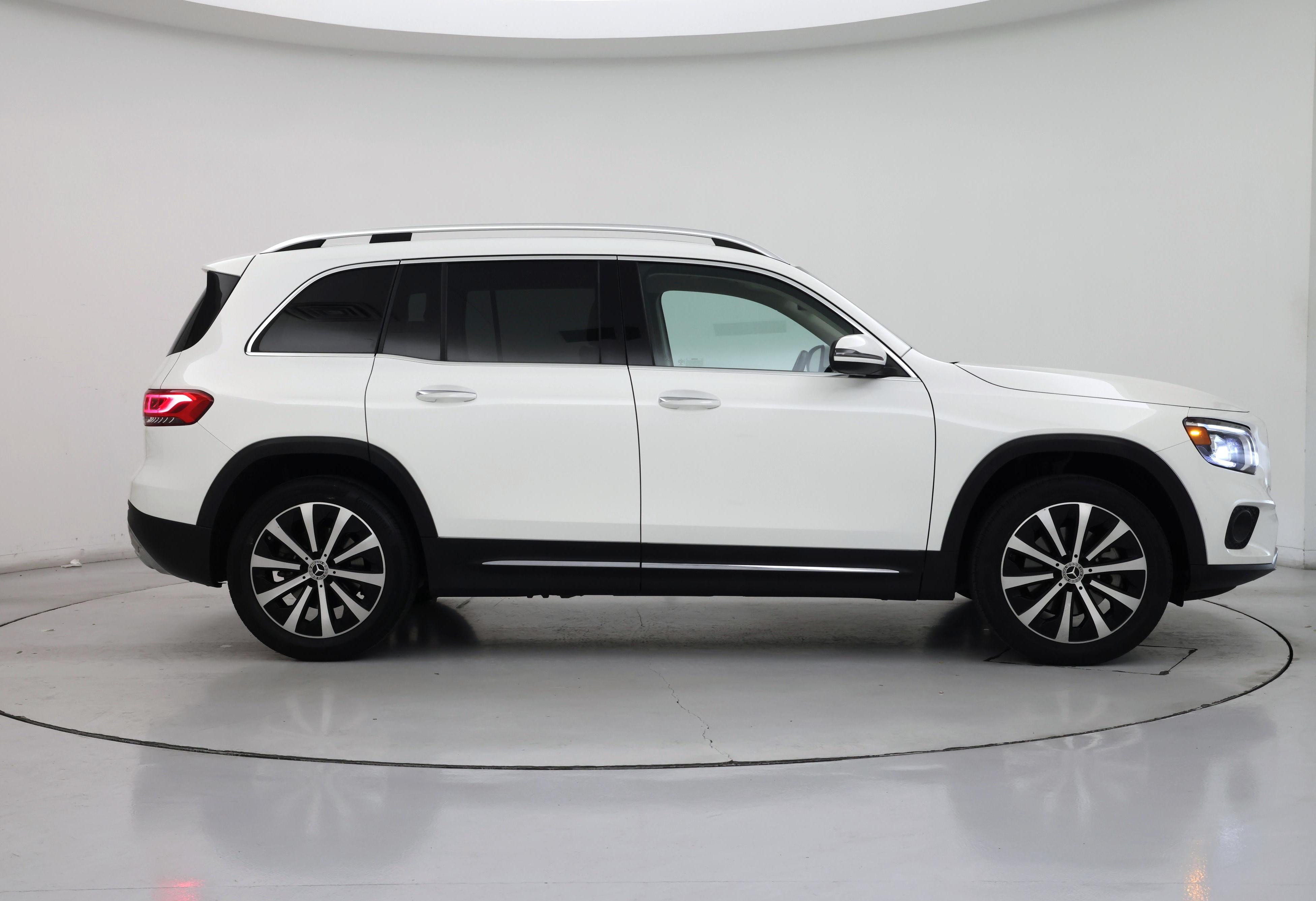 Thumbnail: 2023 Mercedes-Benz GLB - 7