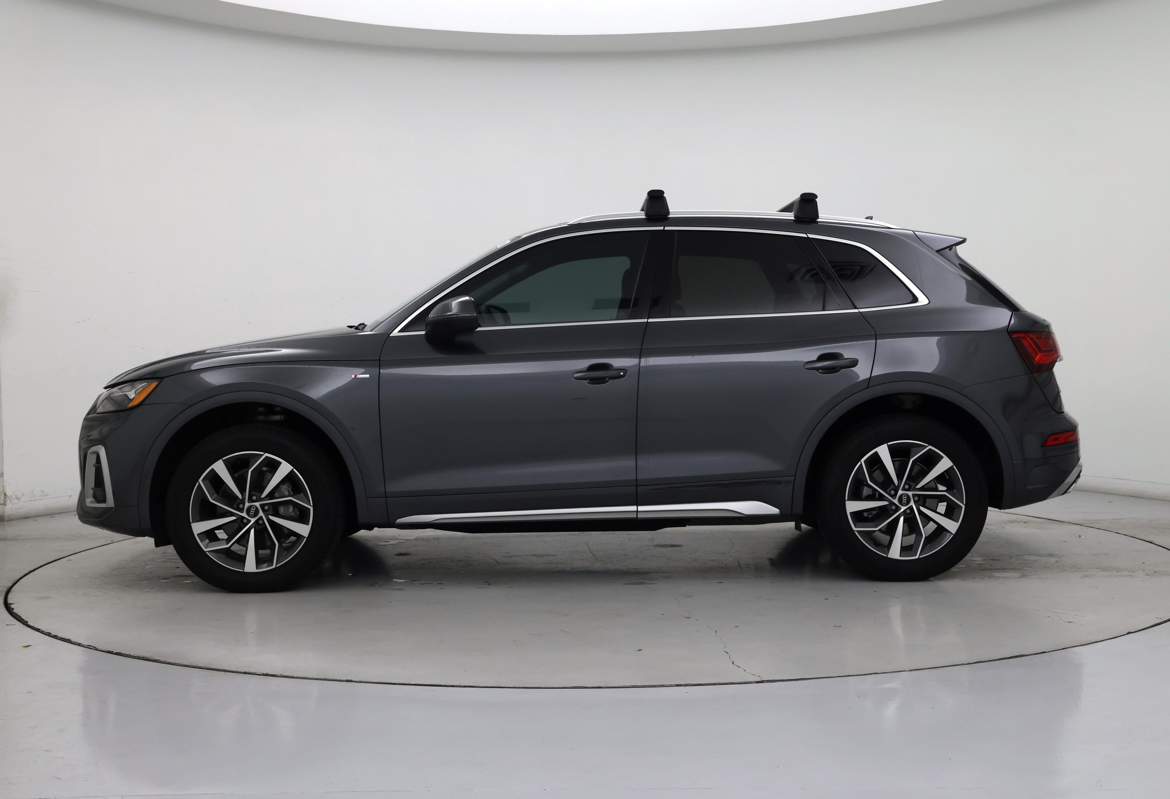 Thumbnail: 2023 Audi Q5 - 3