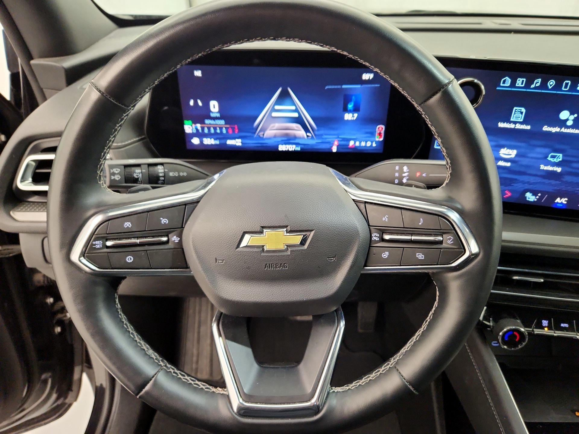 Thumbnail: 2025 Chevrolet Traverse - 10