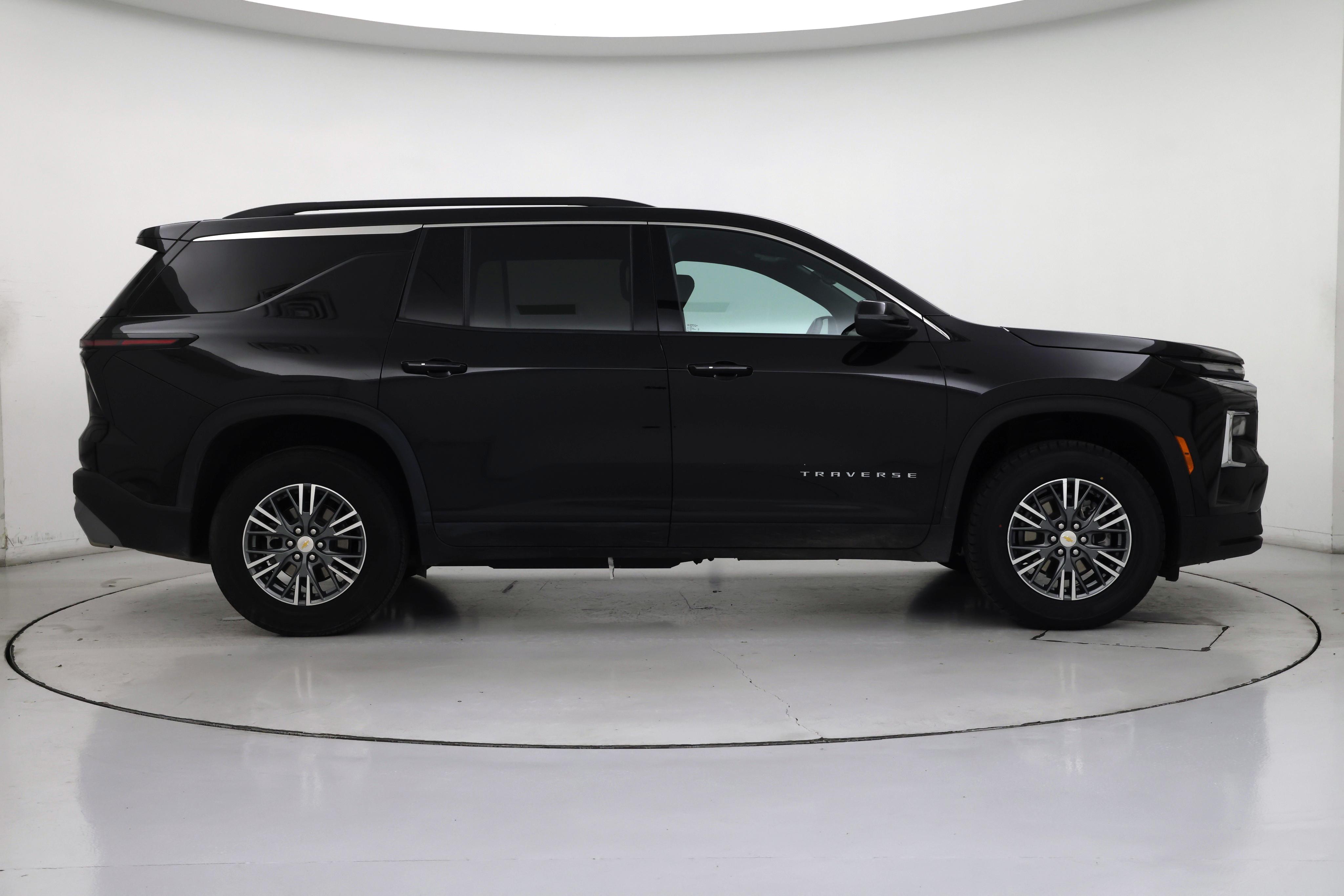 Thumbnail: 2025 Chevrolet Traverse - 7