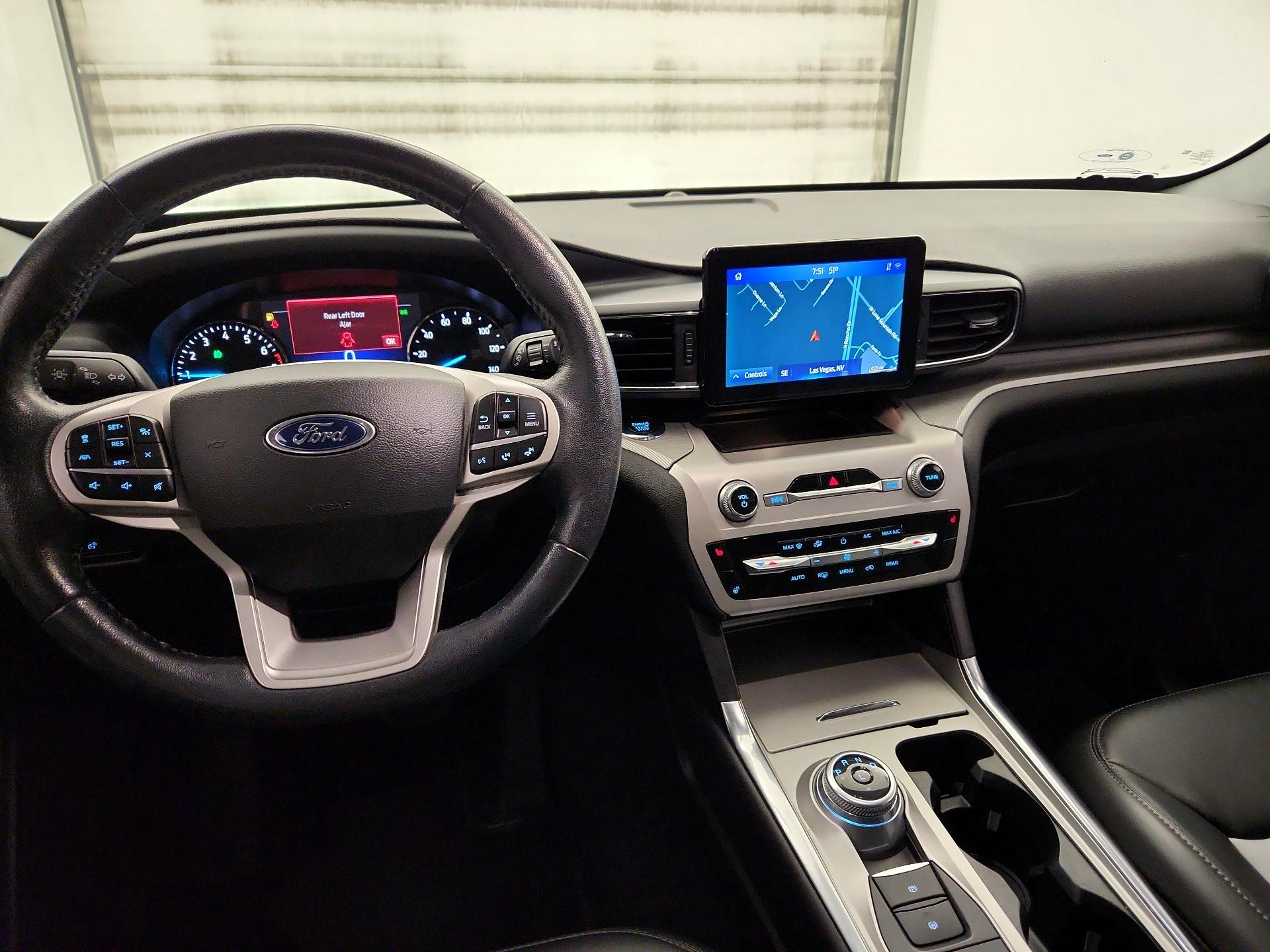 Thumbnail: 2022 Ford Explorer - 9