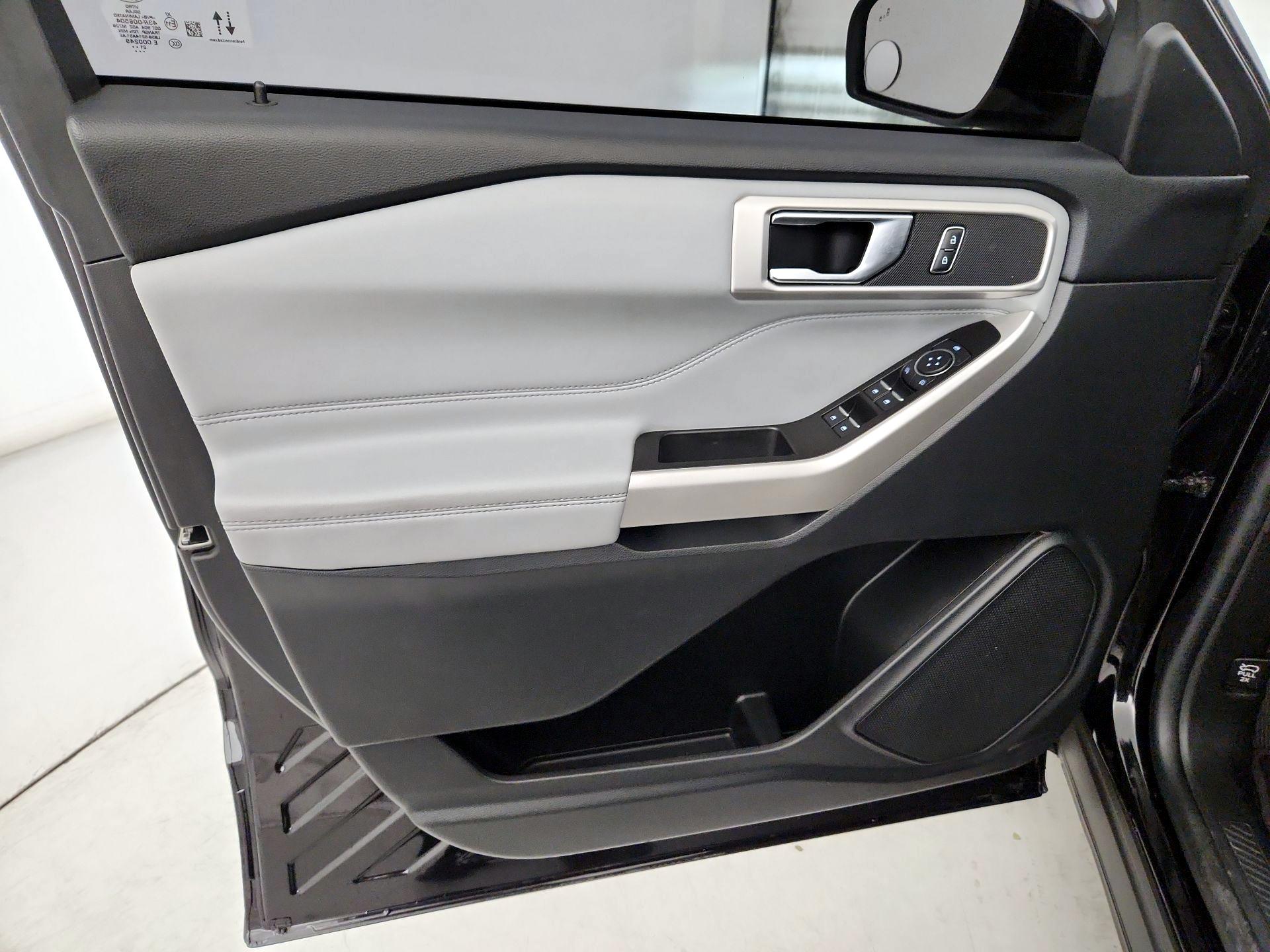 Thumbnail: 2022 Ford Explorer - 12