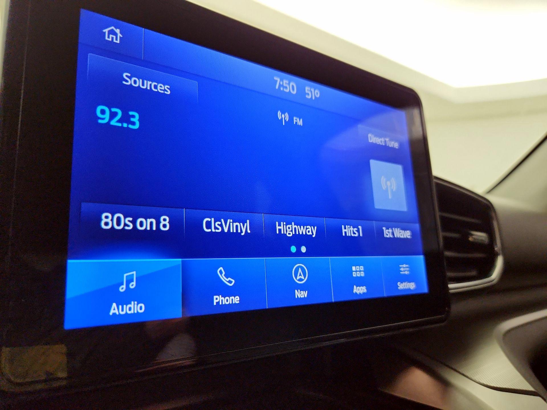 Thumbnail: 2022 Ford Explorer - 16