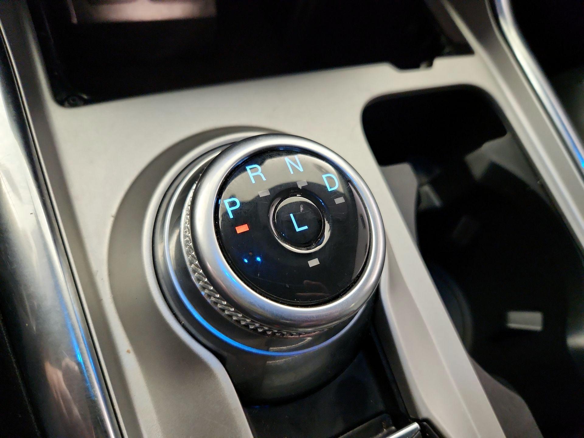 Thumbnail: 2022 Ford Explorer - 18