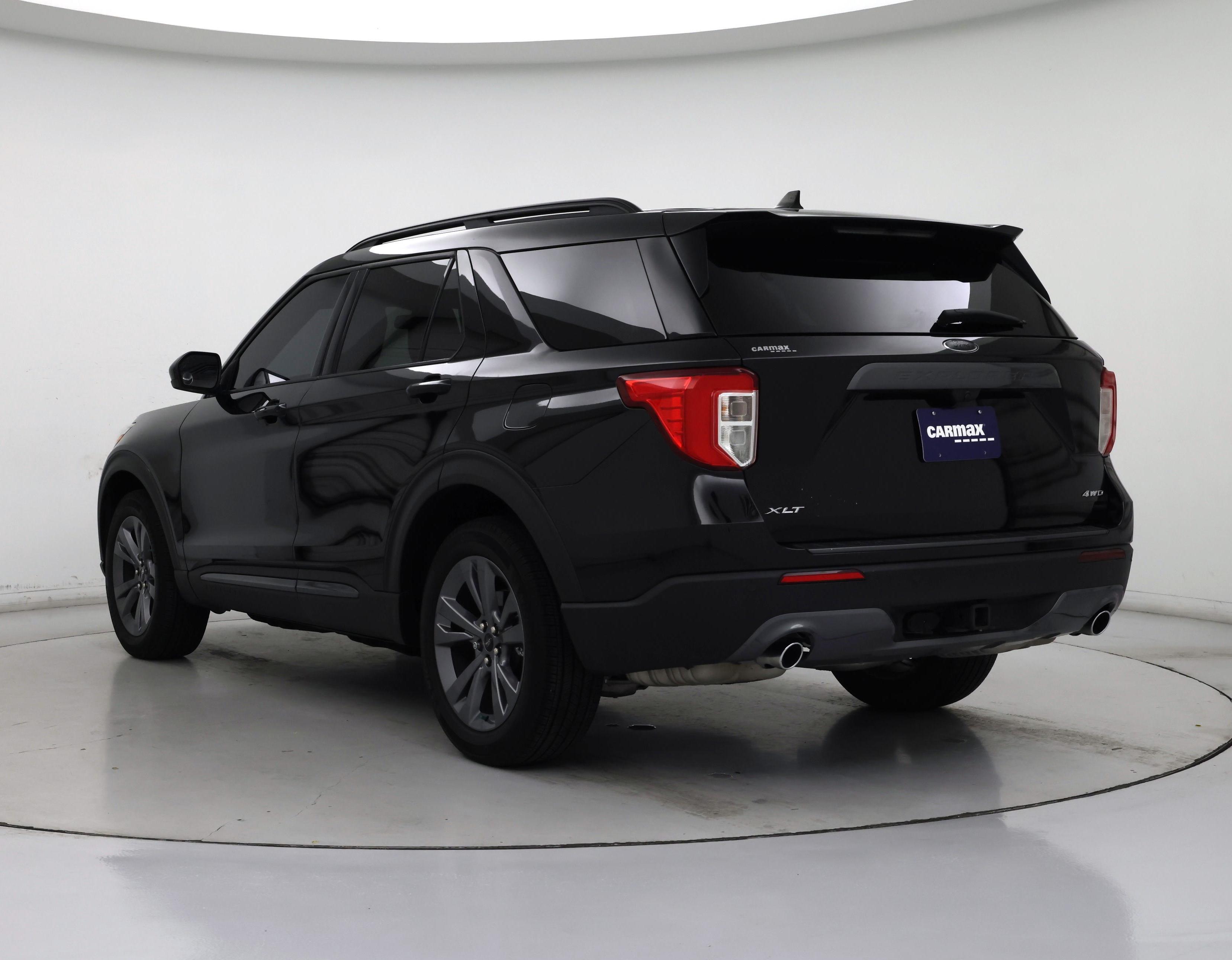 Thumbnail: 2022 Ford Explorer - 2
