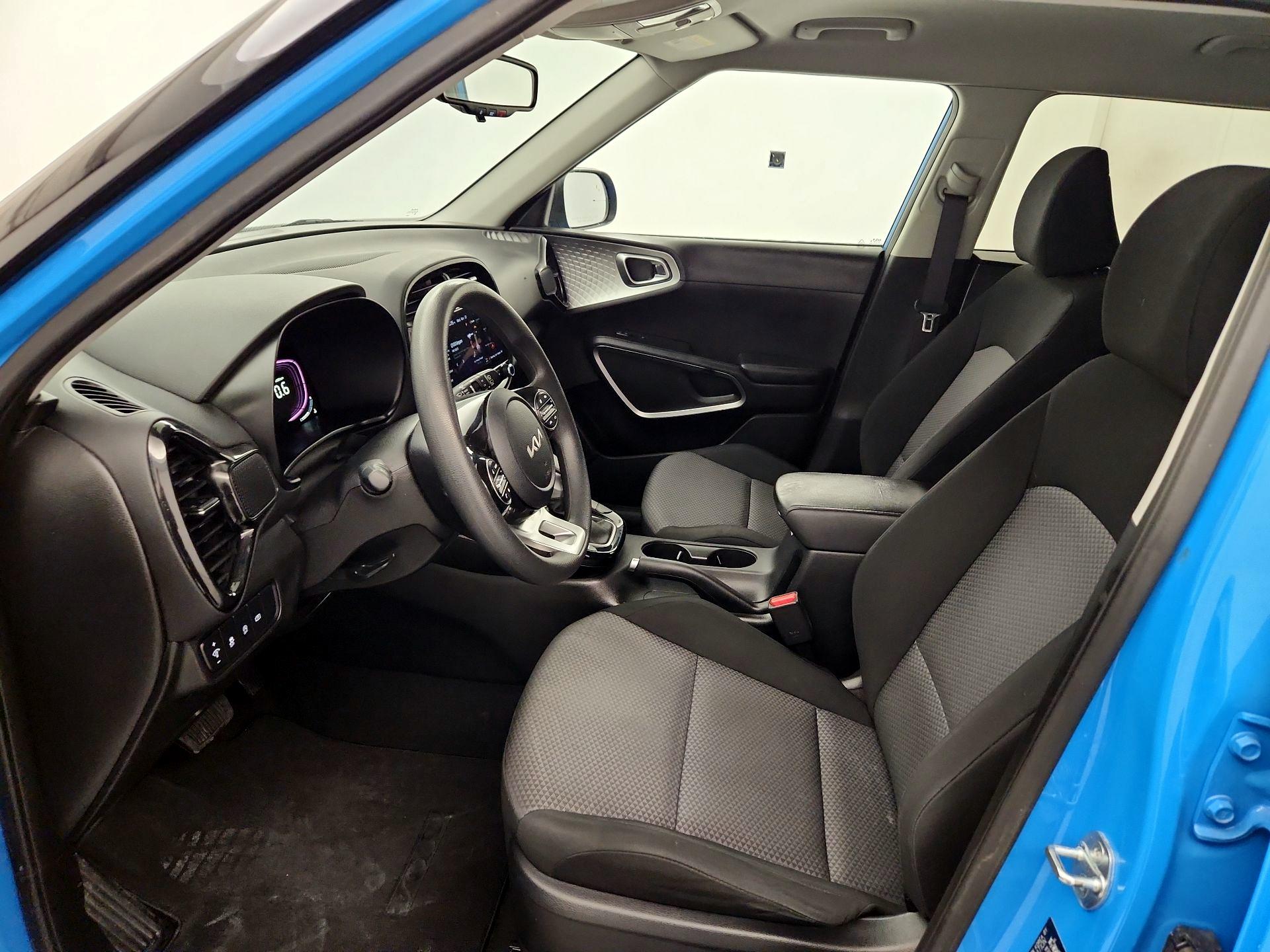 Thumbnail: 2023 Kia Soul - 11