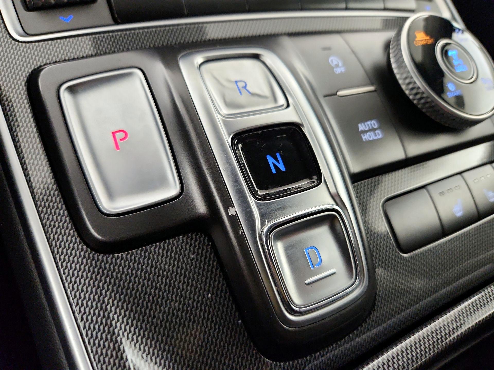 Thumbnail: 2021 Hyundai Santa Fe - 17