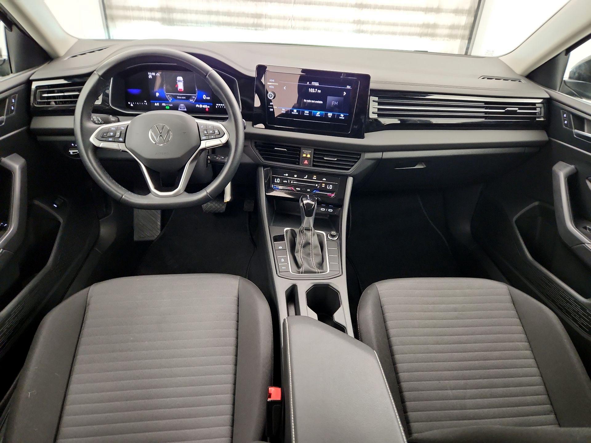 Thumbnail: 2025 Volkswagen Jetta - 9