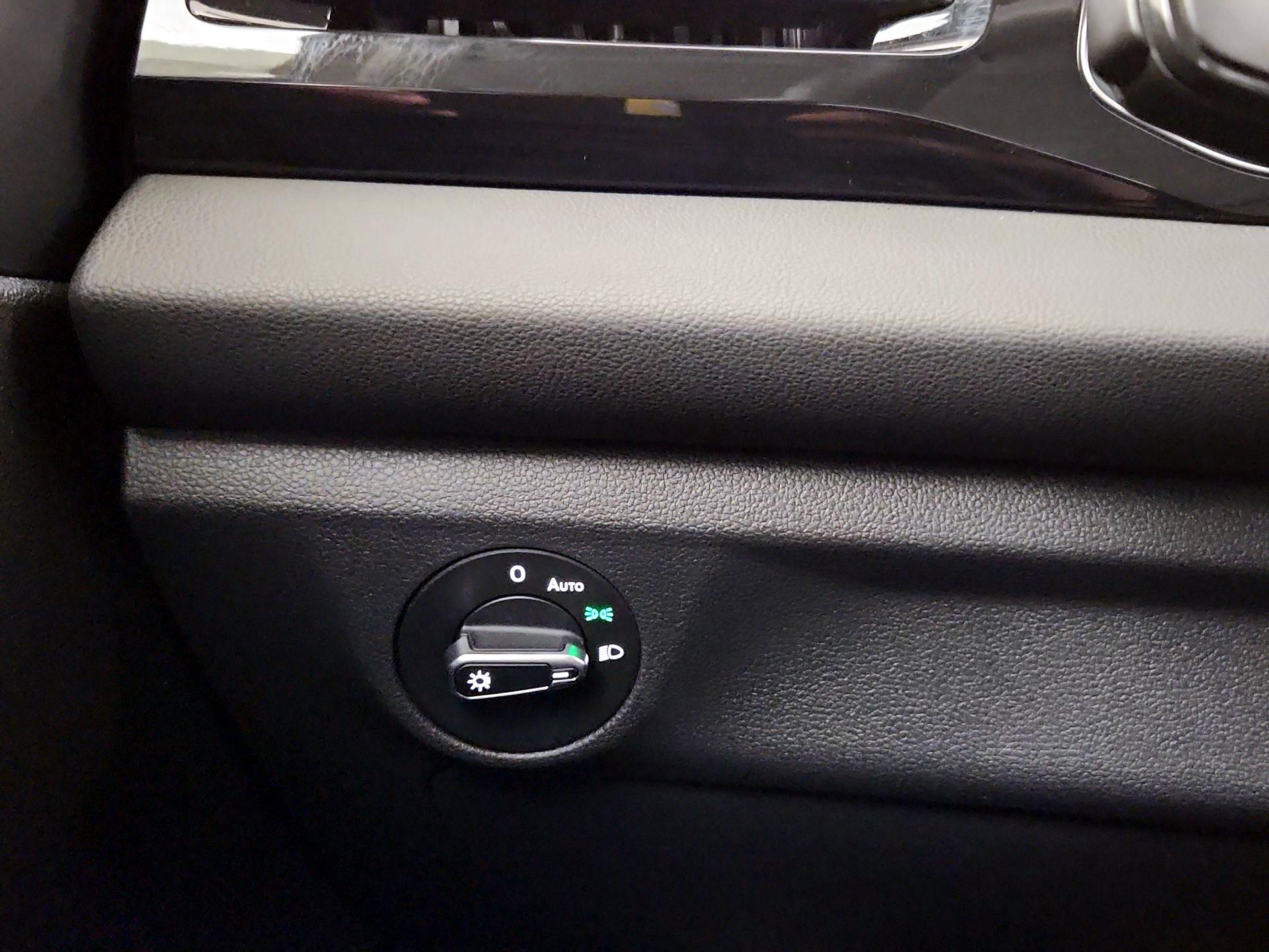 Thumbnail: 2025 Volkswagen Jetta - 13