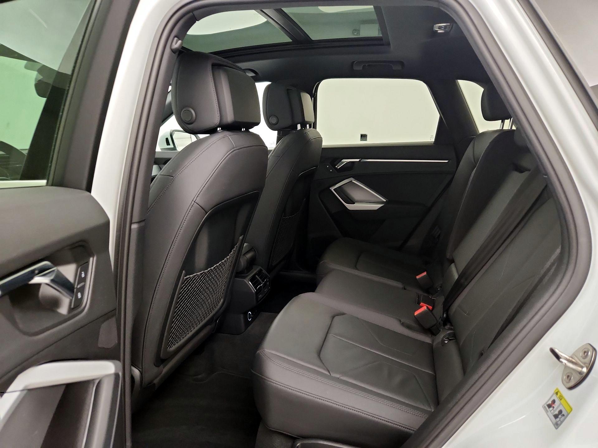 Thumbnail: 2020 Audi Q3 - 20