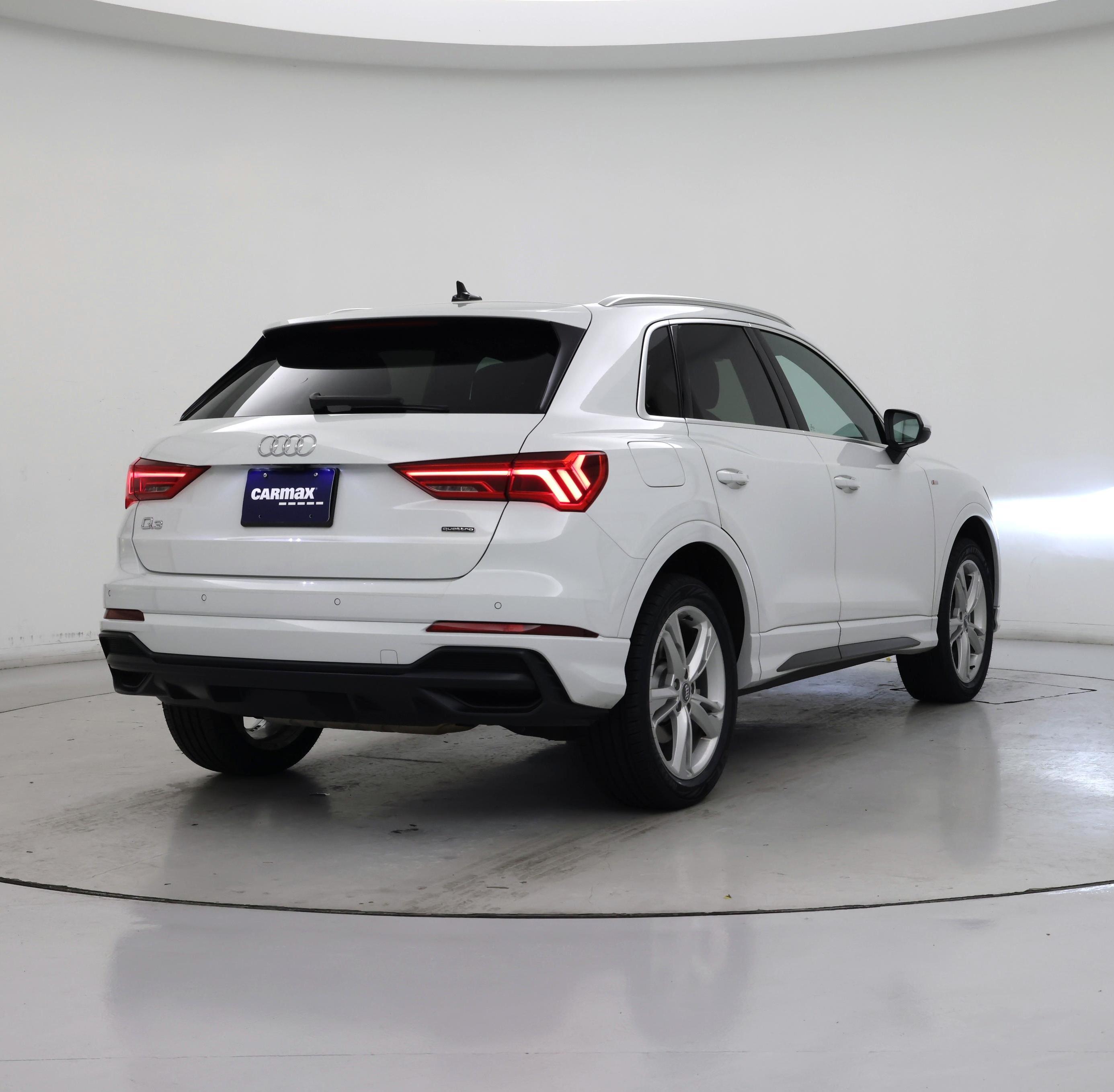Thumbnail: 2020 Audi Q3 - 8