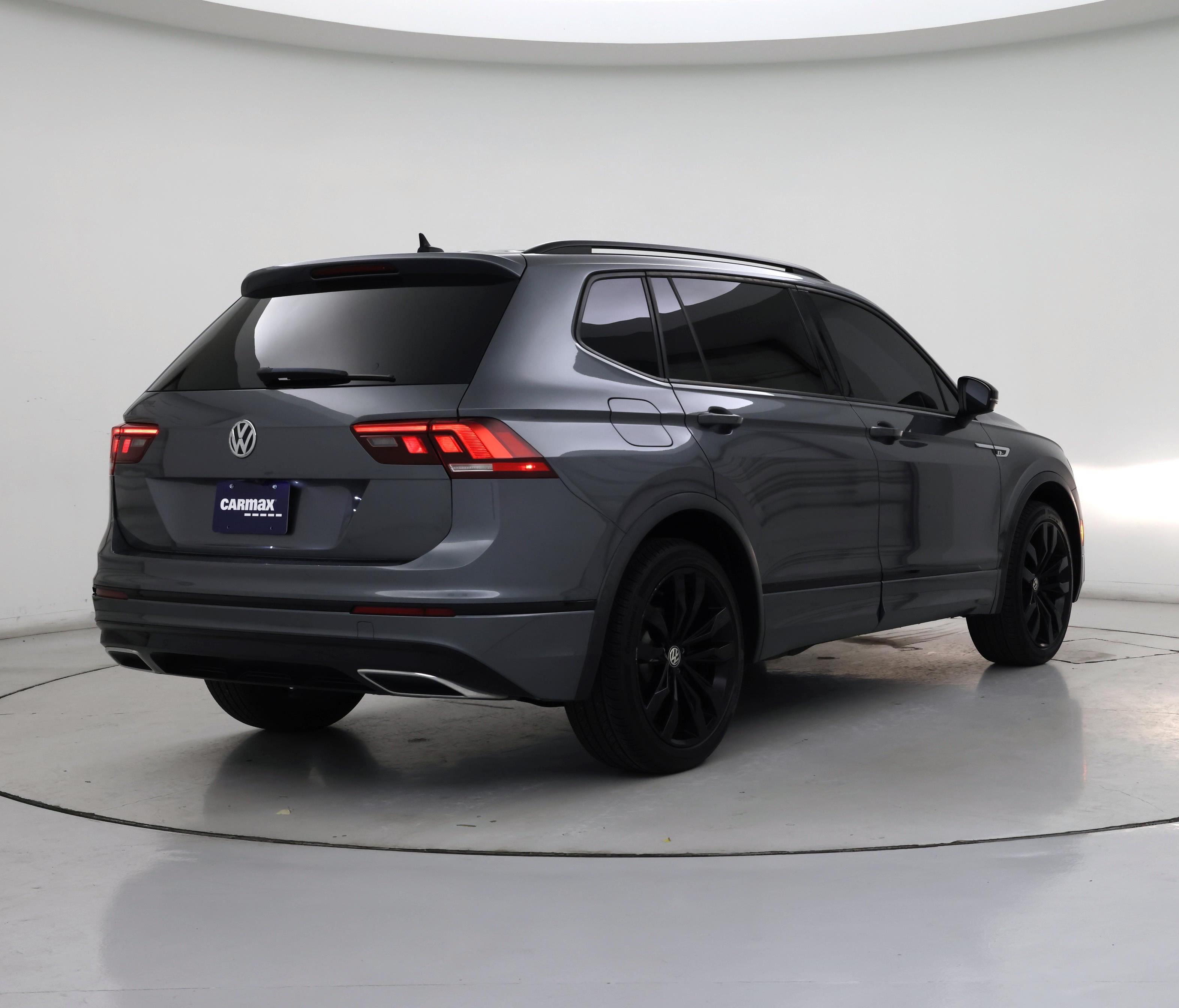 Thumbnail: 2020 Volkswagen Tiguan - 8