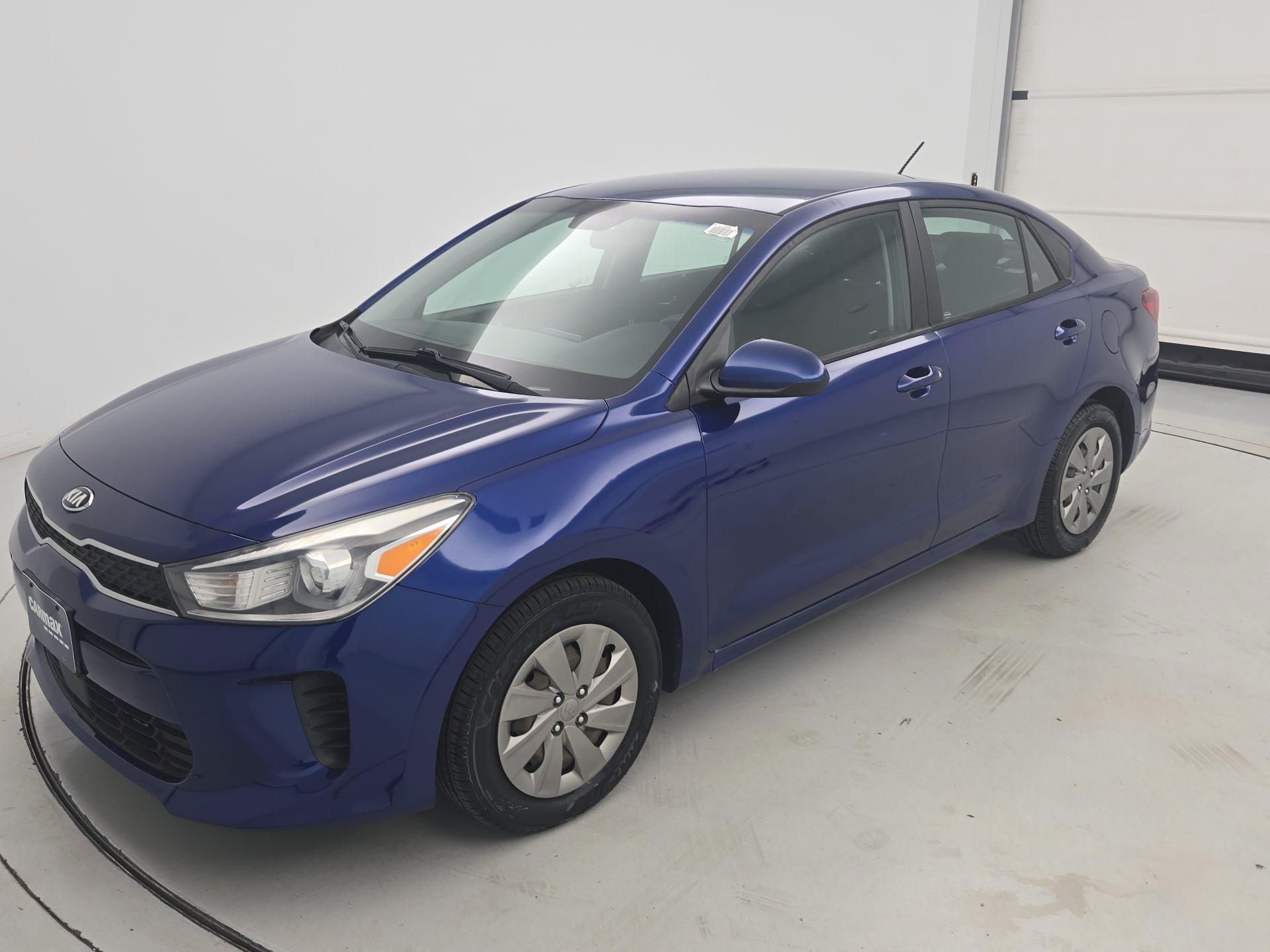 Thumbnail: 2019 Kia Rio - 3