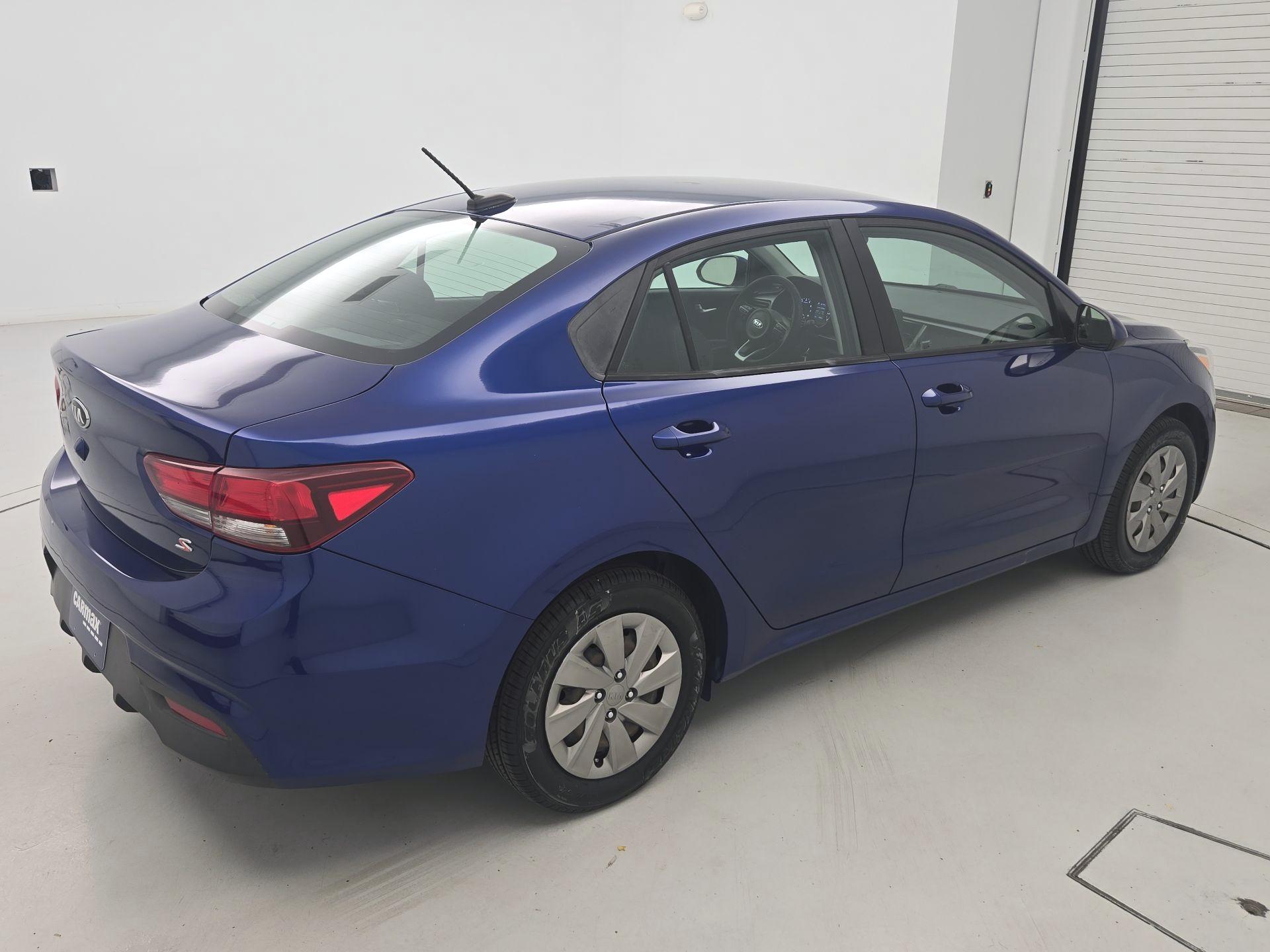 Thumbnail: 2019 Kia Rio - 5