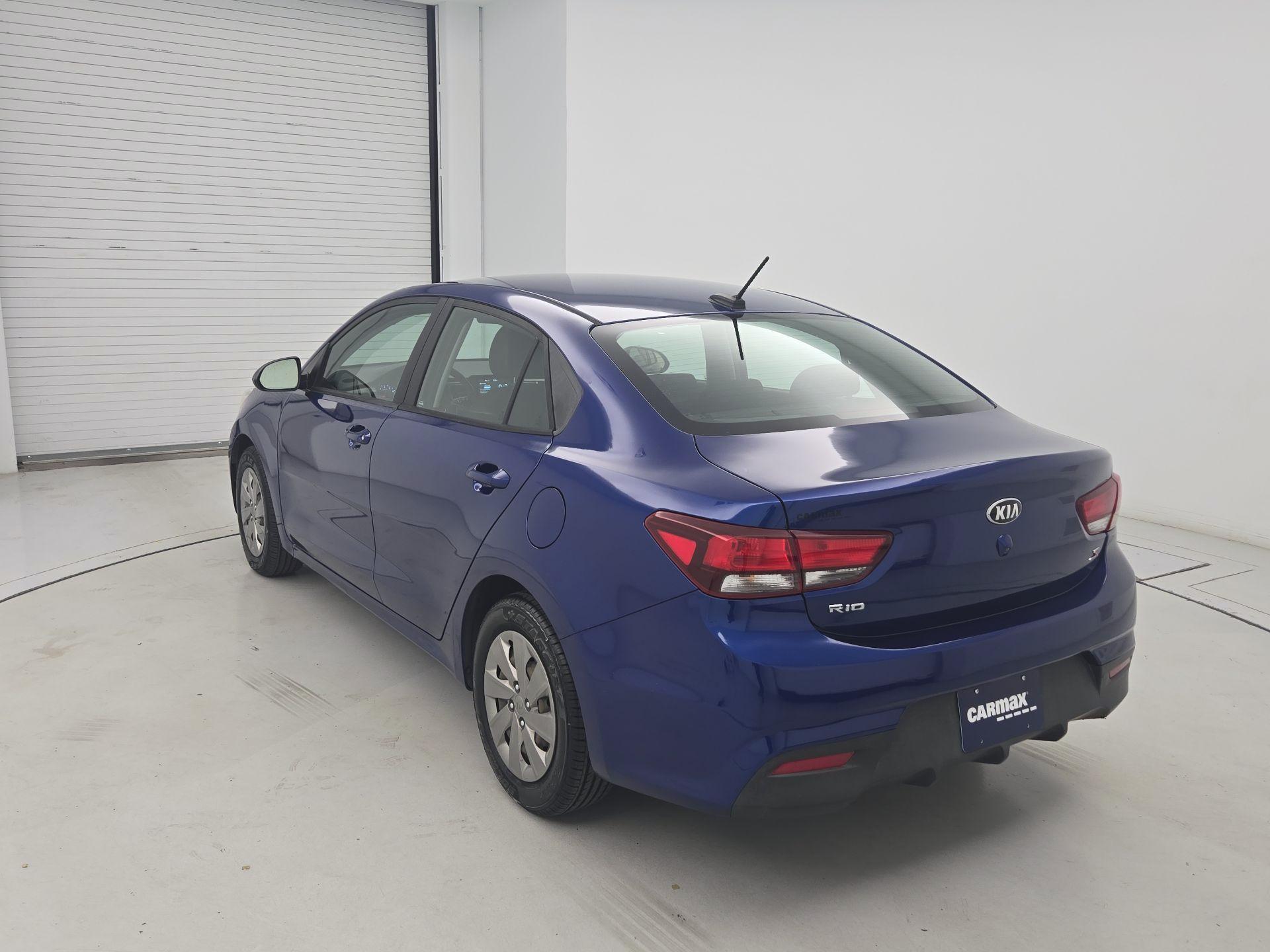 Thumbnail: 2019 Kia Rio - 7