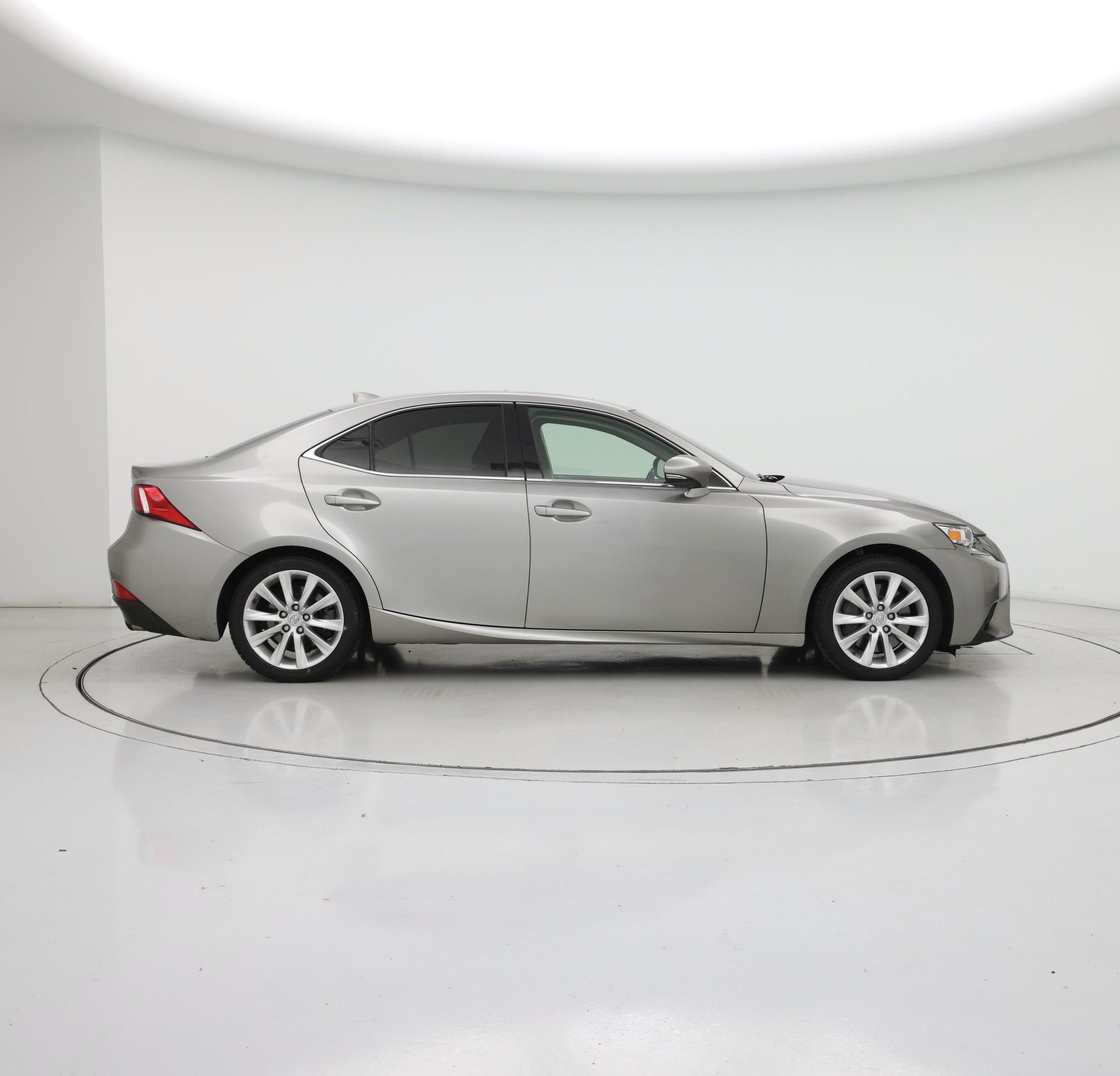 Thumbnail: 2016 Lexus IS - 7