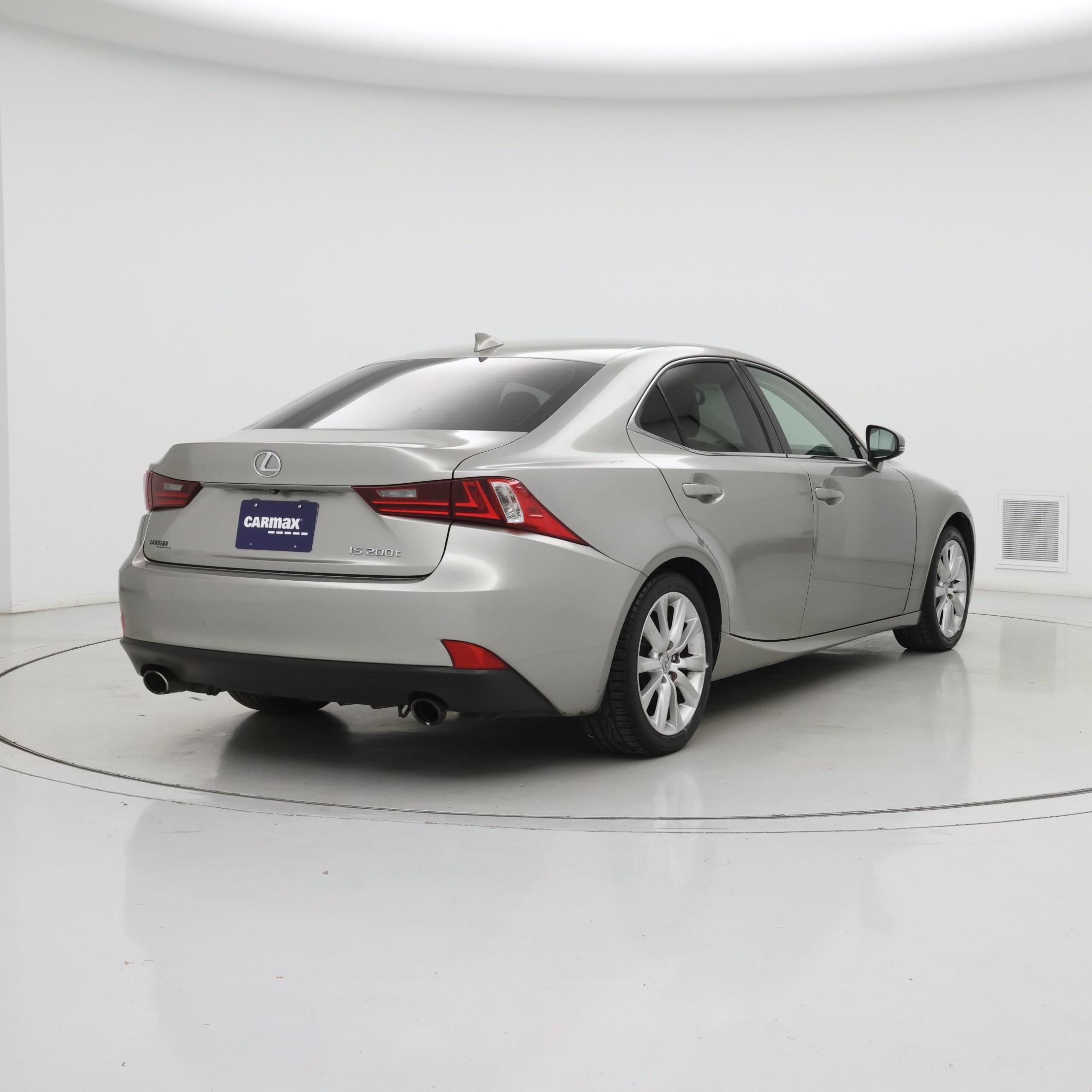 Thumbnail: 2016 Lexus IS - 8
