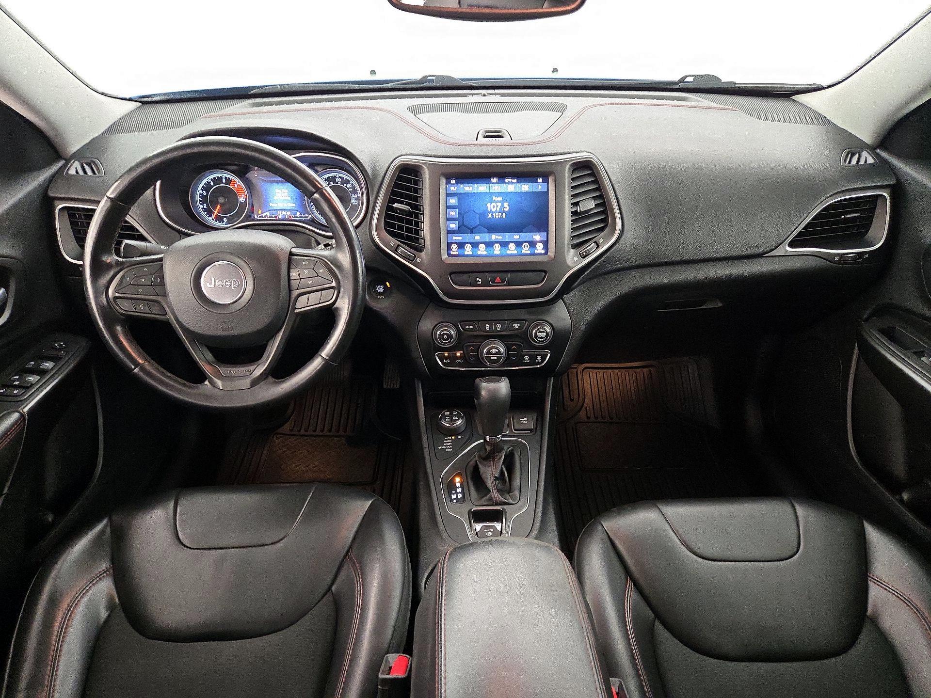 Thumbnail: 2020 Jeep Cherokee - 9