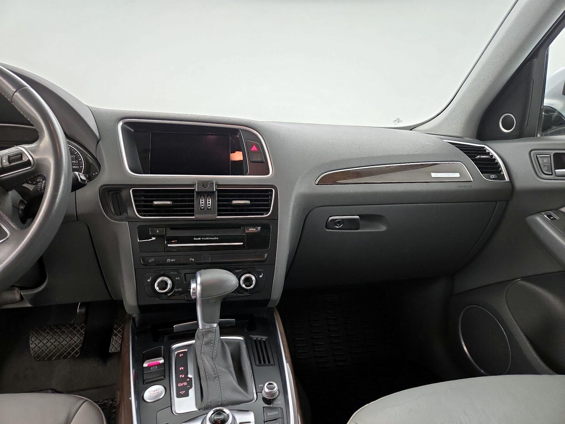 Thumbnail: 2016 Audi Q5 - 9