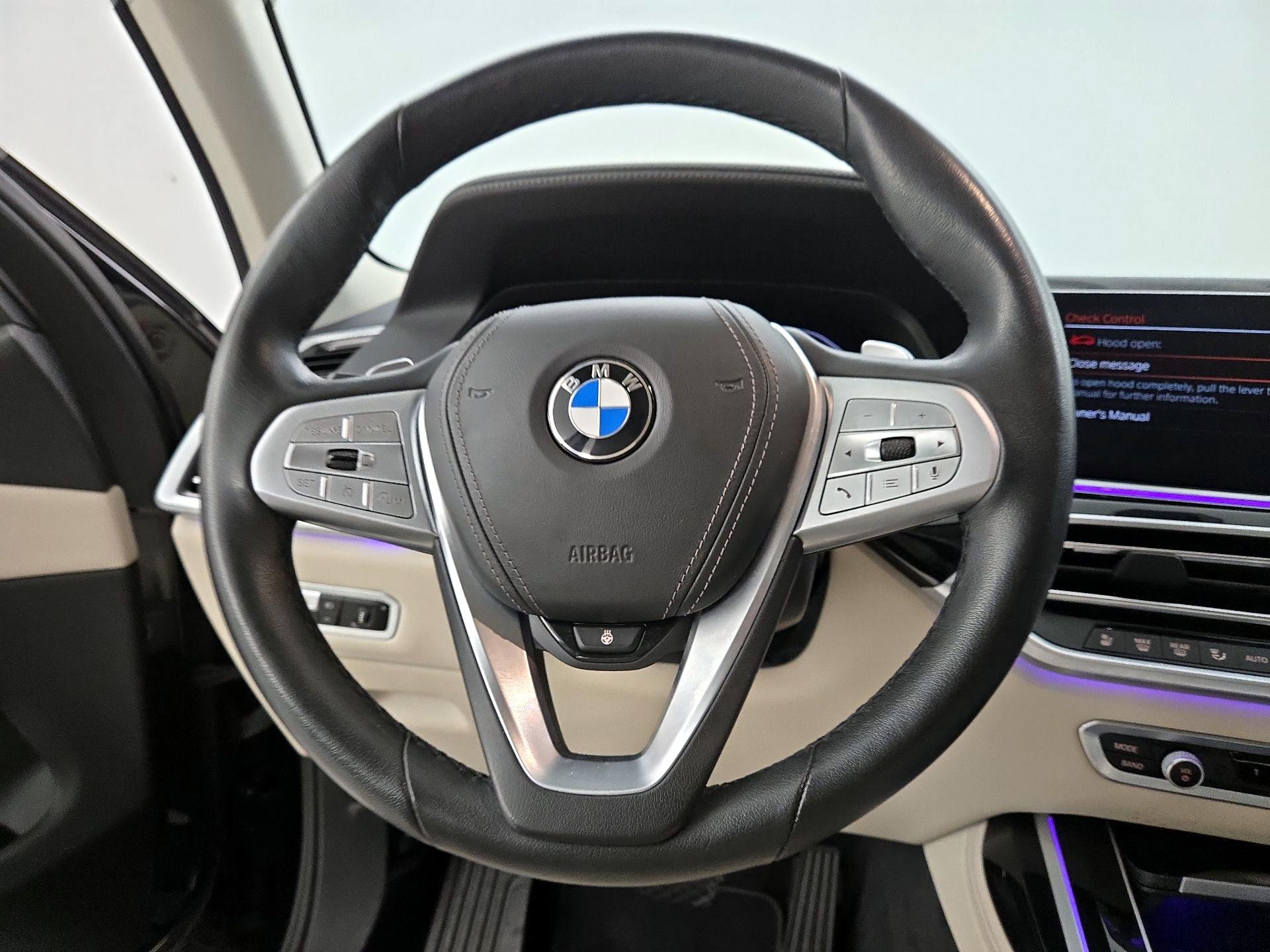 Thumbnail: 2022 BMW X7 - 10