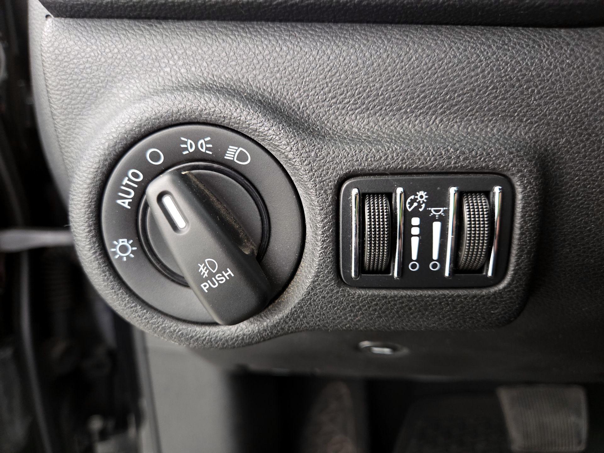 Thumbnail: 2015 Dodge Dart - 13