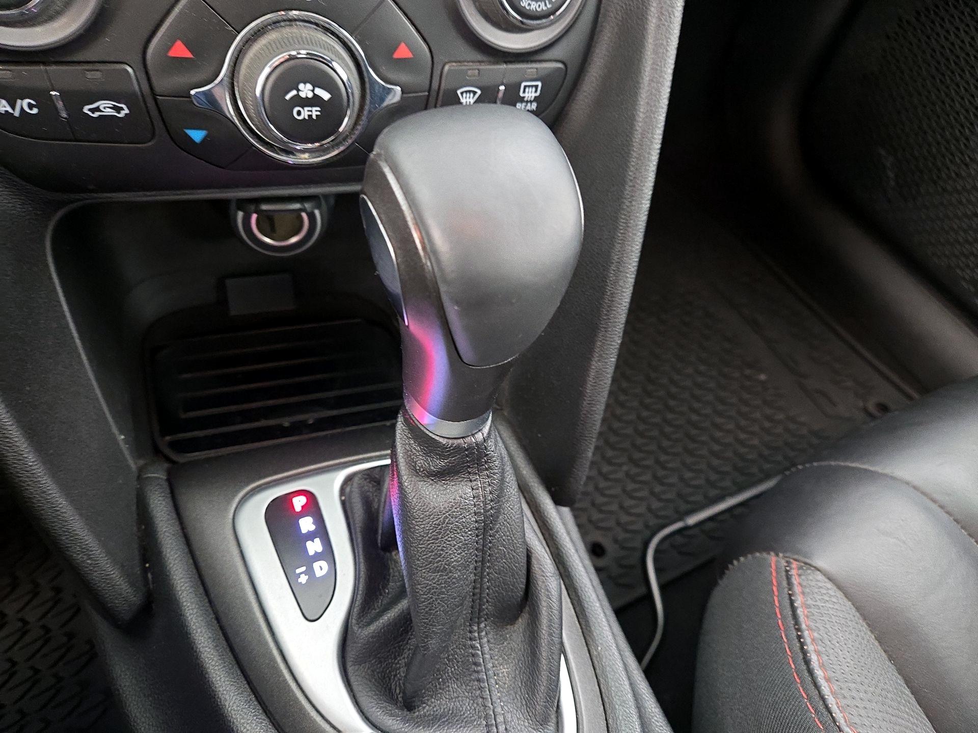 Thumbnail: 2015 Dodge Dart - 18