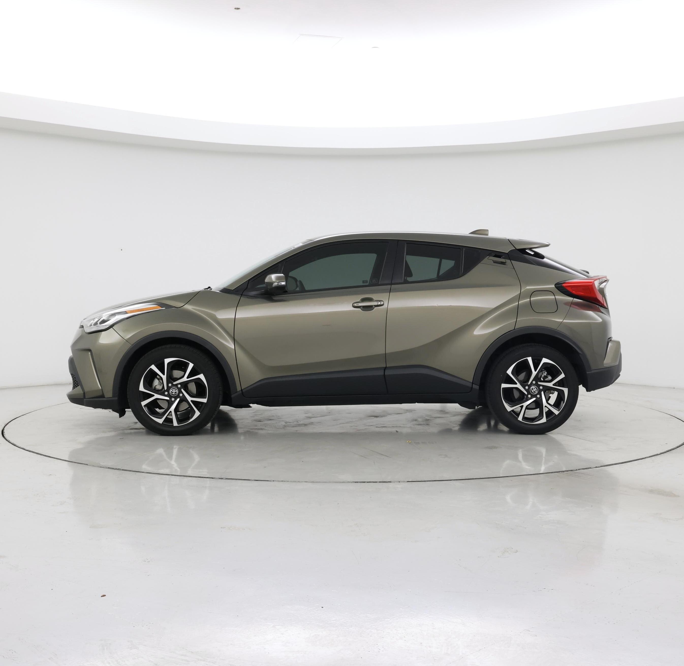 Thumbnail: 2021 Toyota C-HR - 3