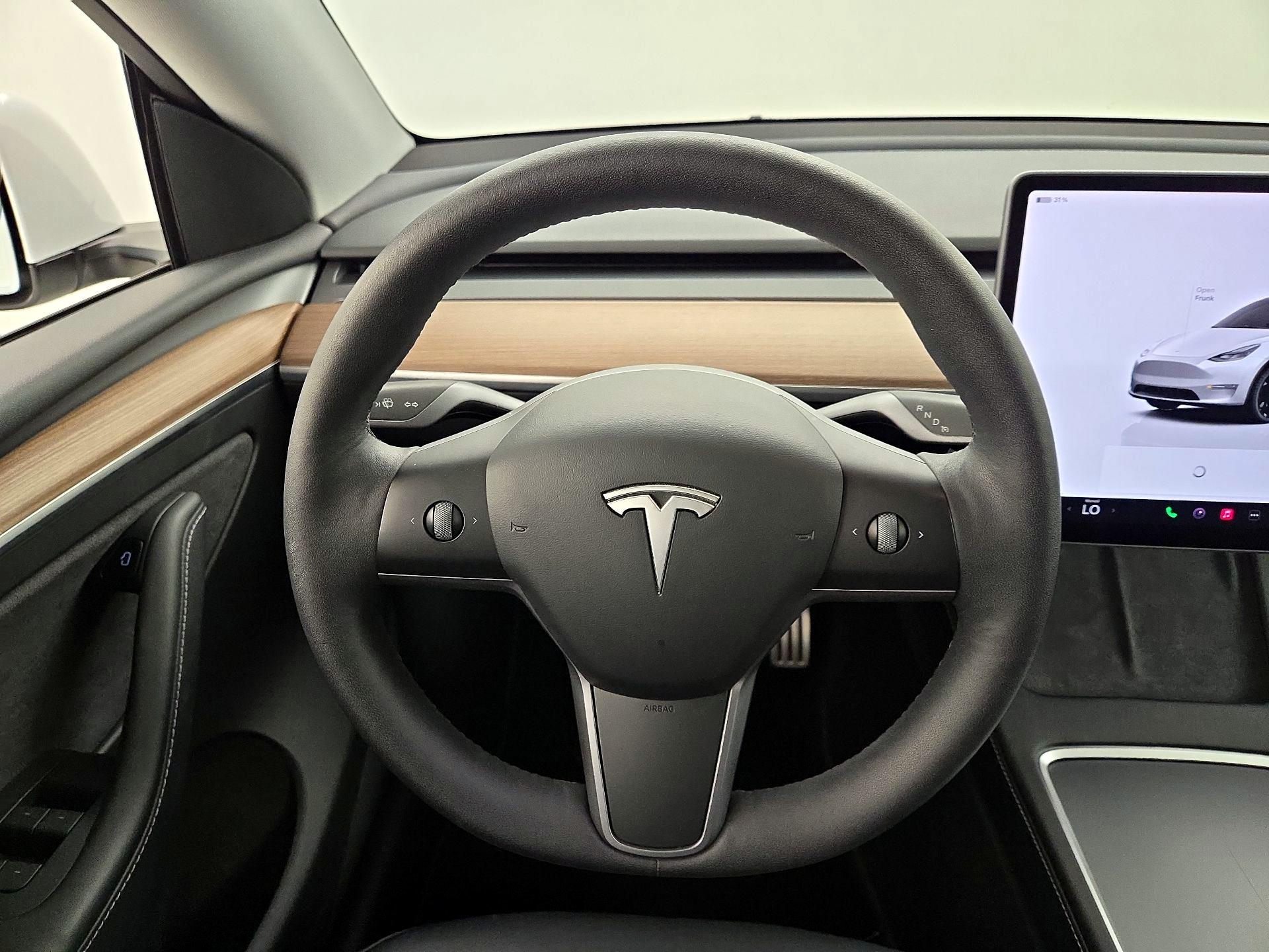 Thumbnail: 2022 Tesla Model Y - 10