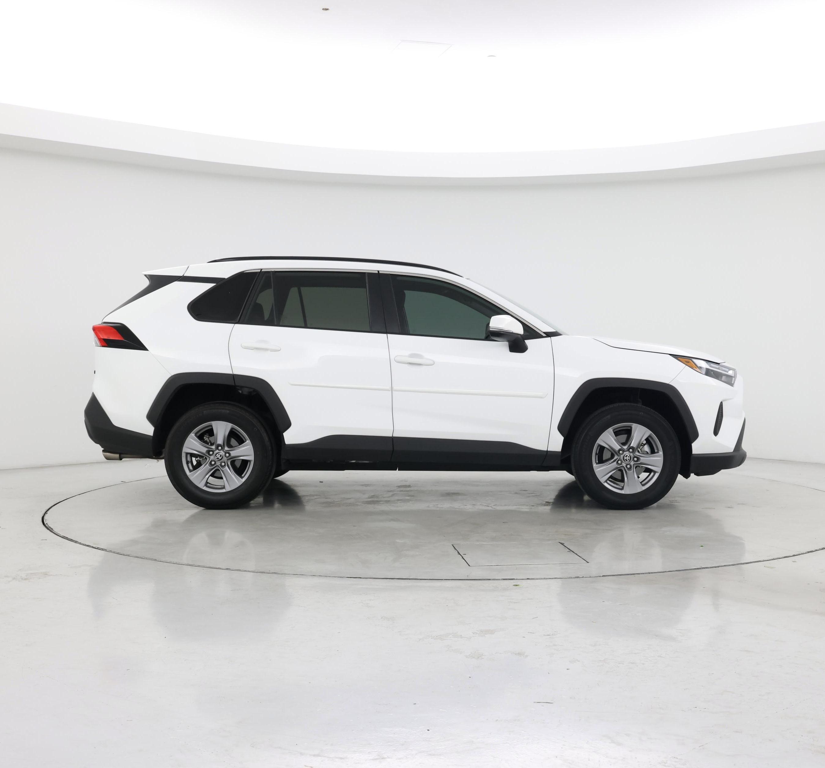 Thumbnail: 2022 Toyota RAV4 - 7