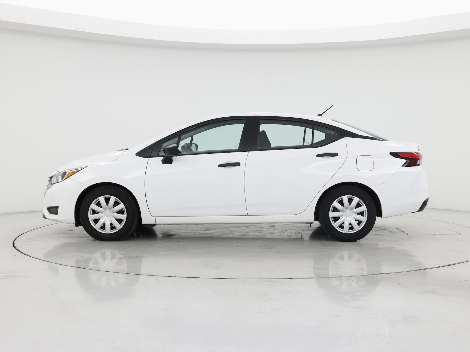 2023 Nissan Versa Sedan S - Photo 4