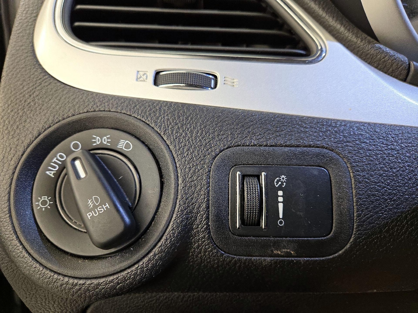 2016 Dodge Journey R/T - Photo 14