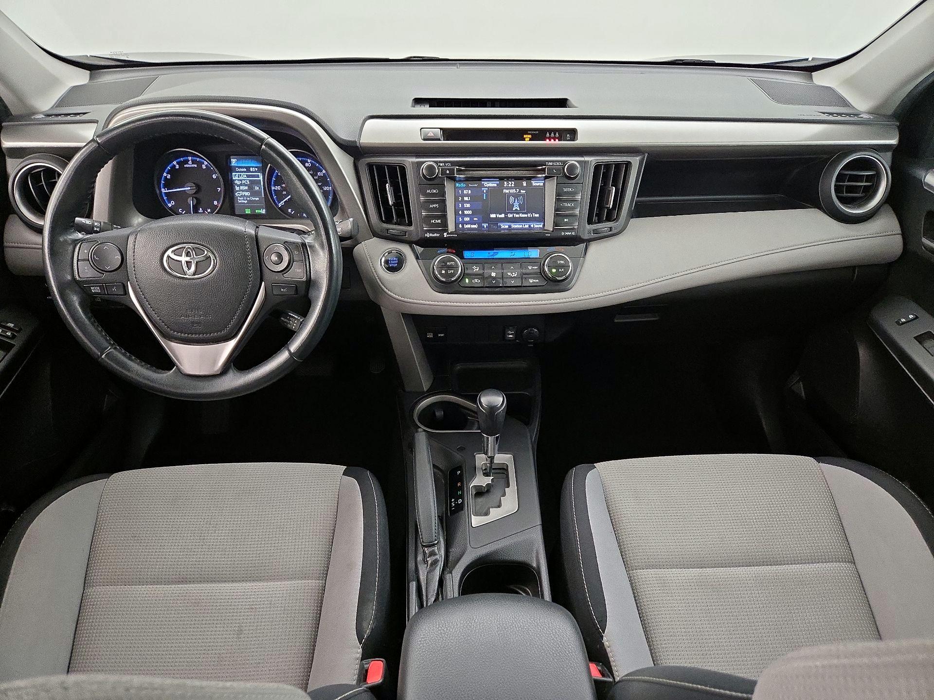 Thumbnail: 2017 Toyota RAV4 - 9