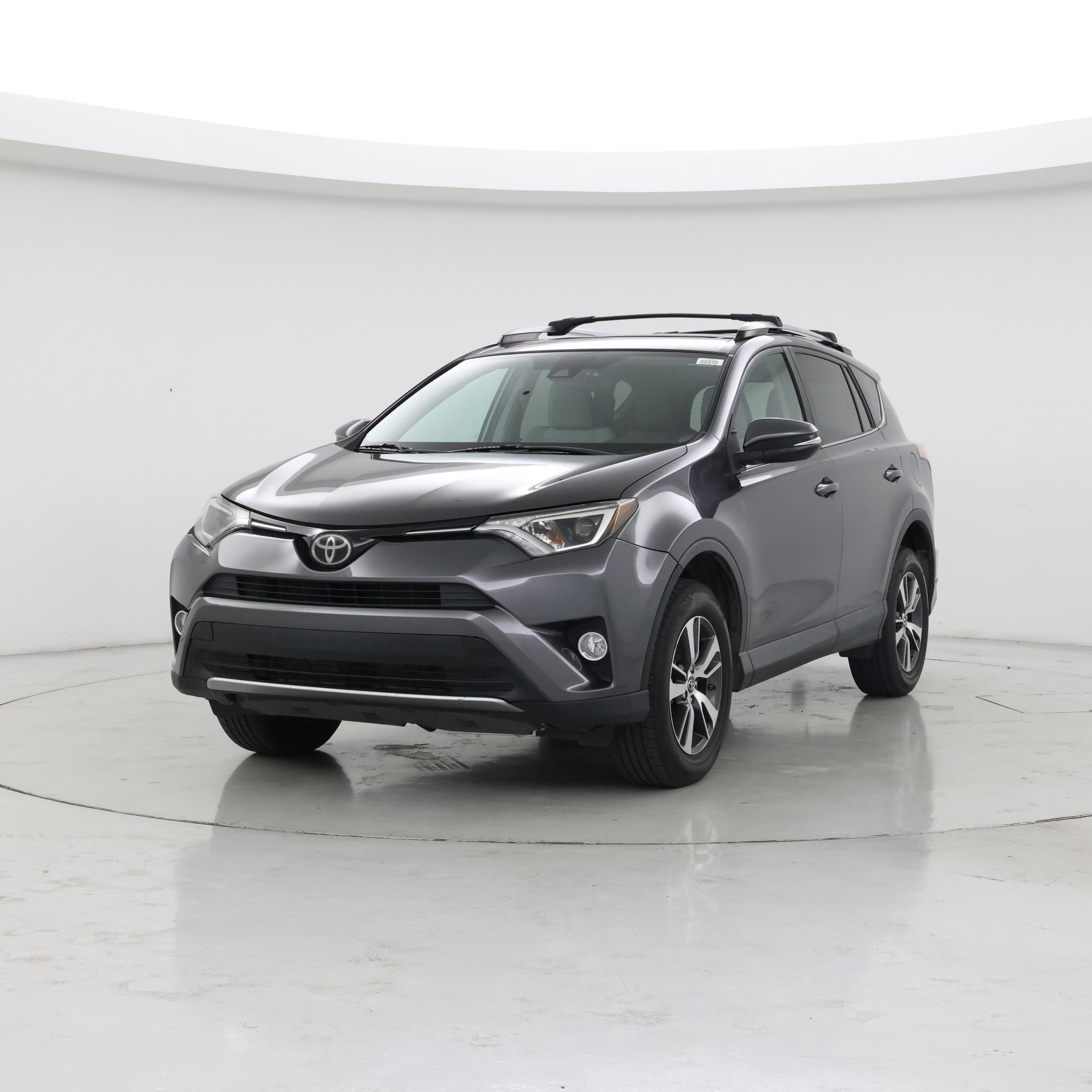Thumbnail: 2017 Toyota RAV4 - 4