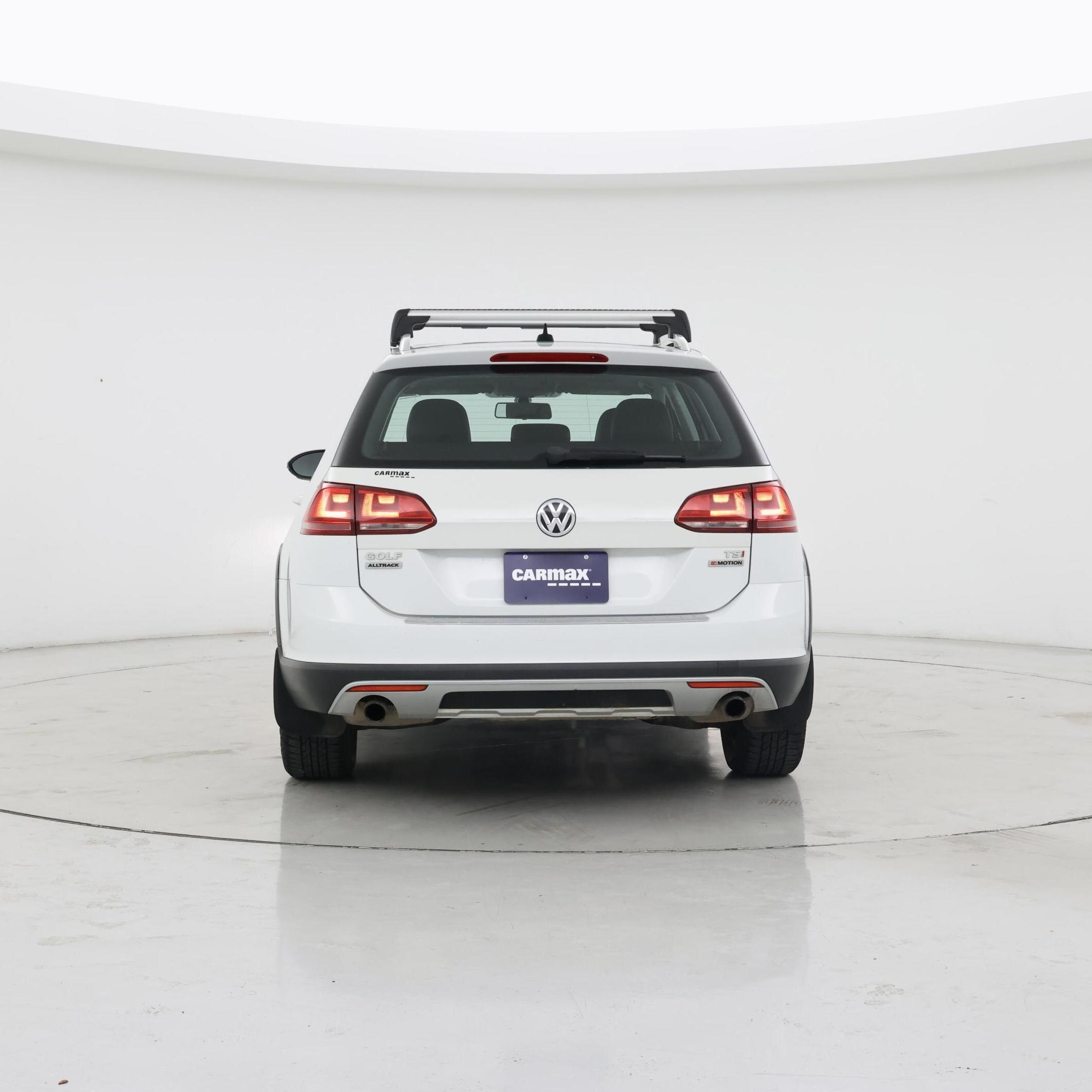 Thumbnail: 2017 Volkswagen Golf - 6