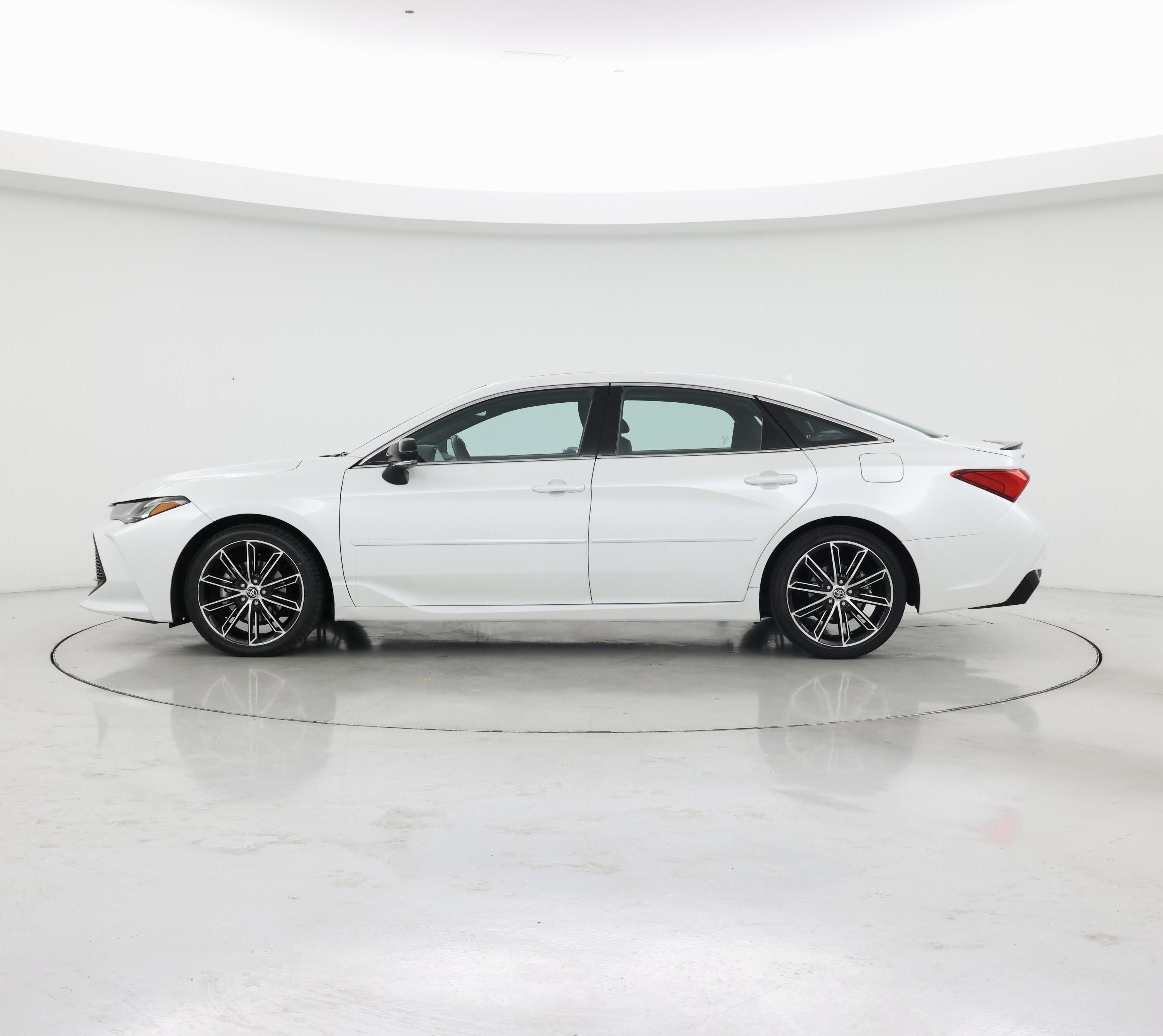 Thumbnail: 2020 Toyota Avalon - 3