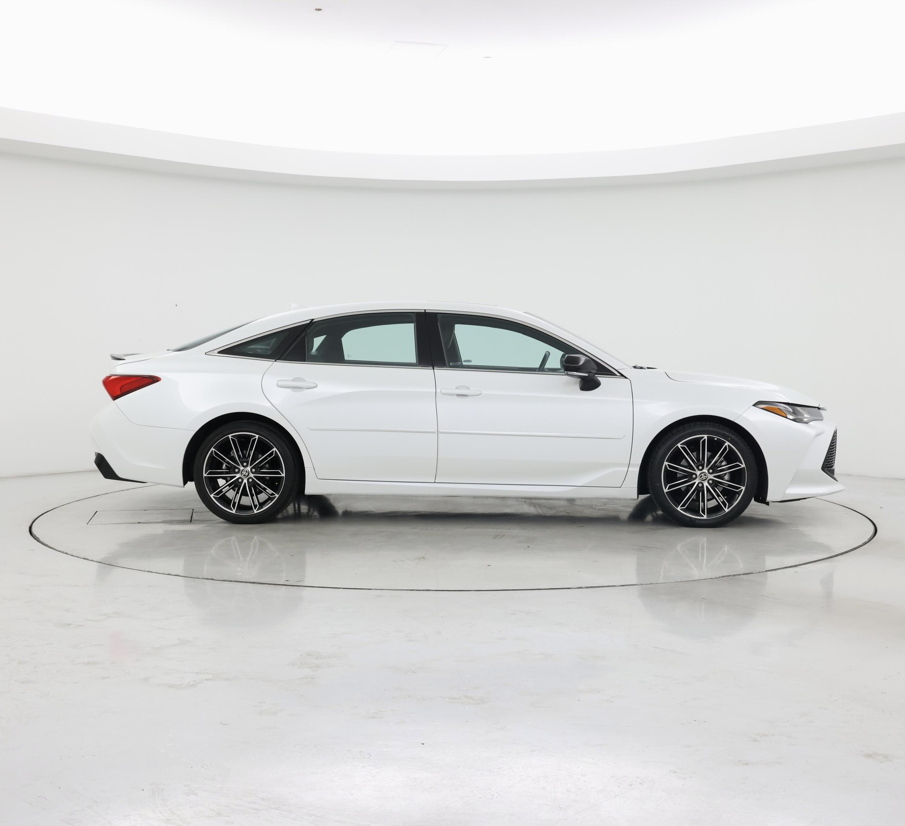 Thumbnail: 2020 Toyota Avalon - 7