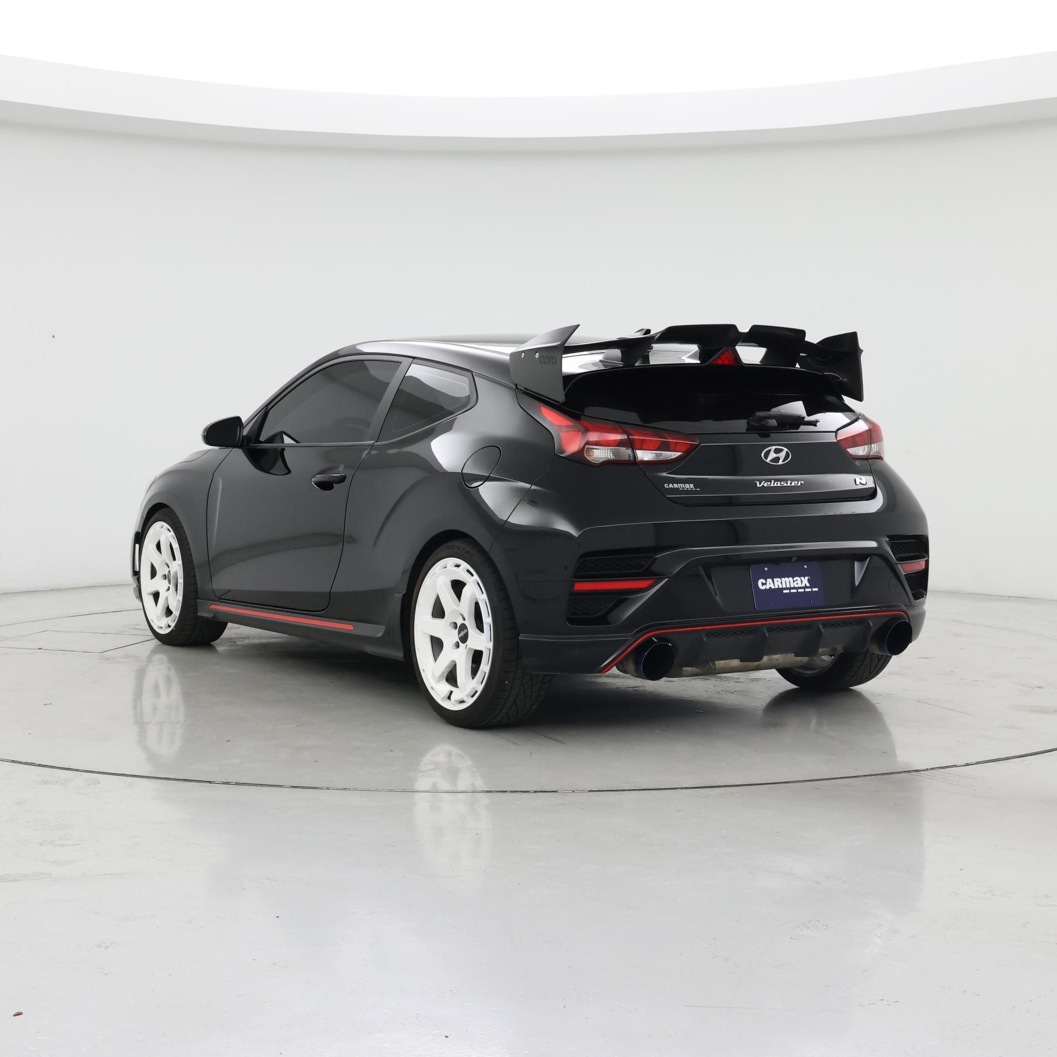 Thumbnail: 2022 Hyundai Veloster - 2