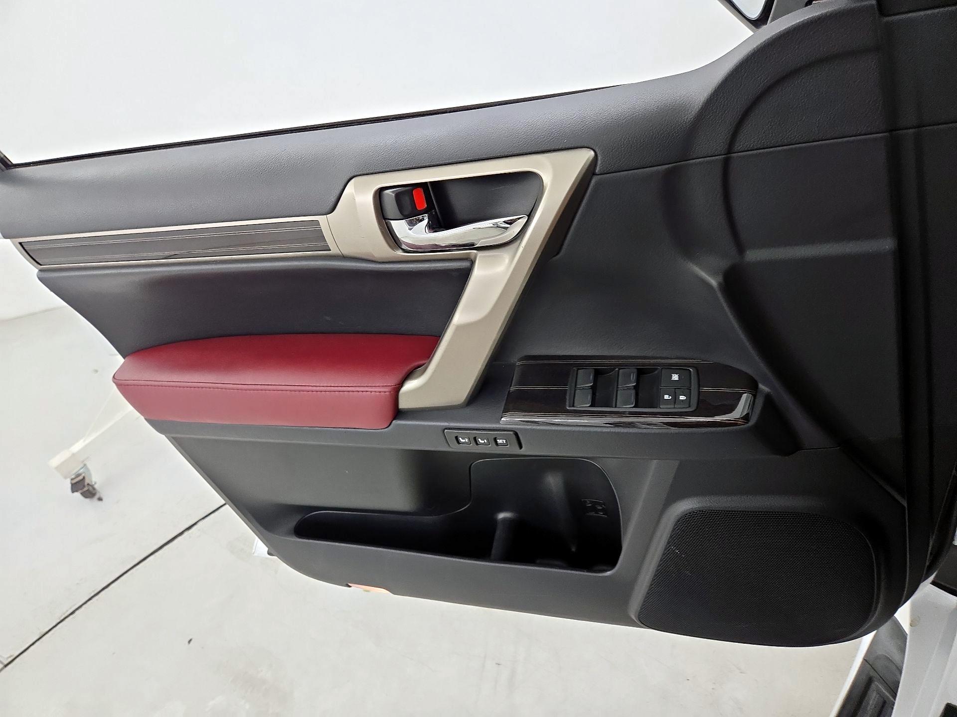 Thumbnail: 2021 Lexus GX - 12