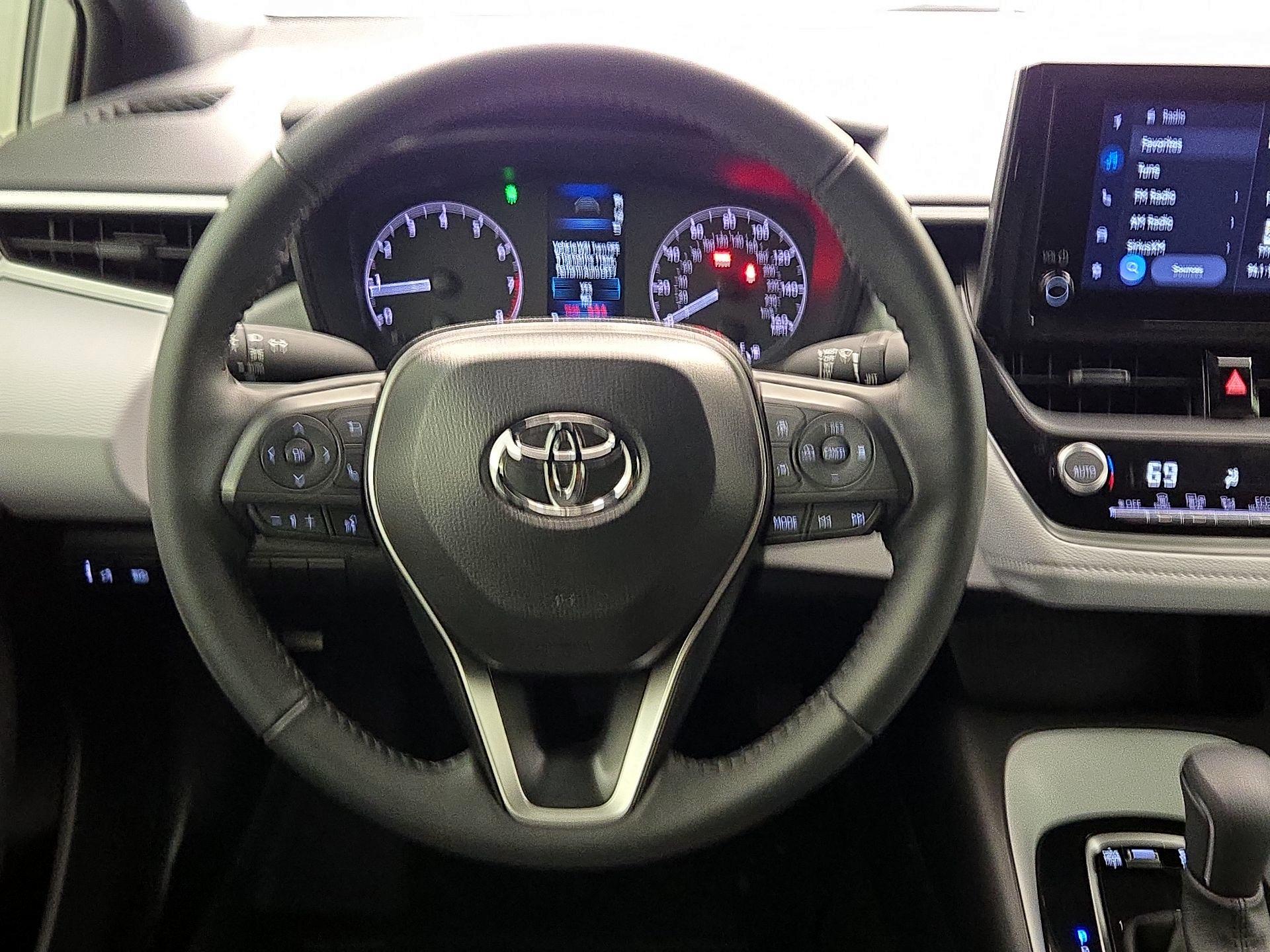 Thumbnail: 2025 Toyota Corolla - 10