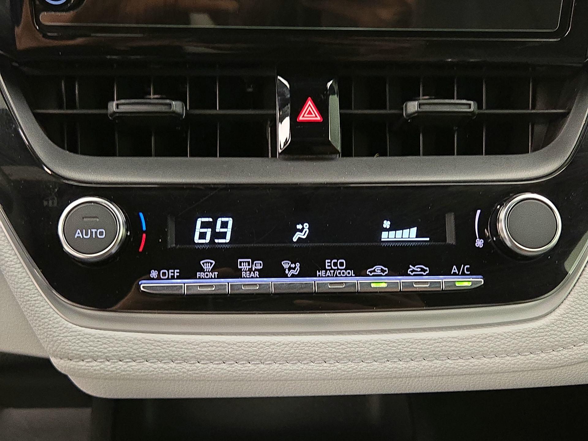 Thumbnail: 2025 Toyota Corolla - 16