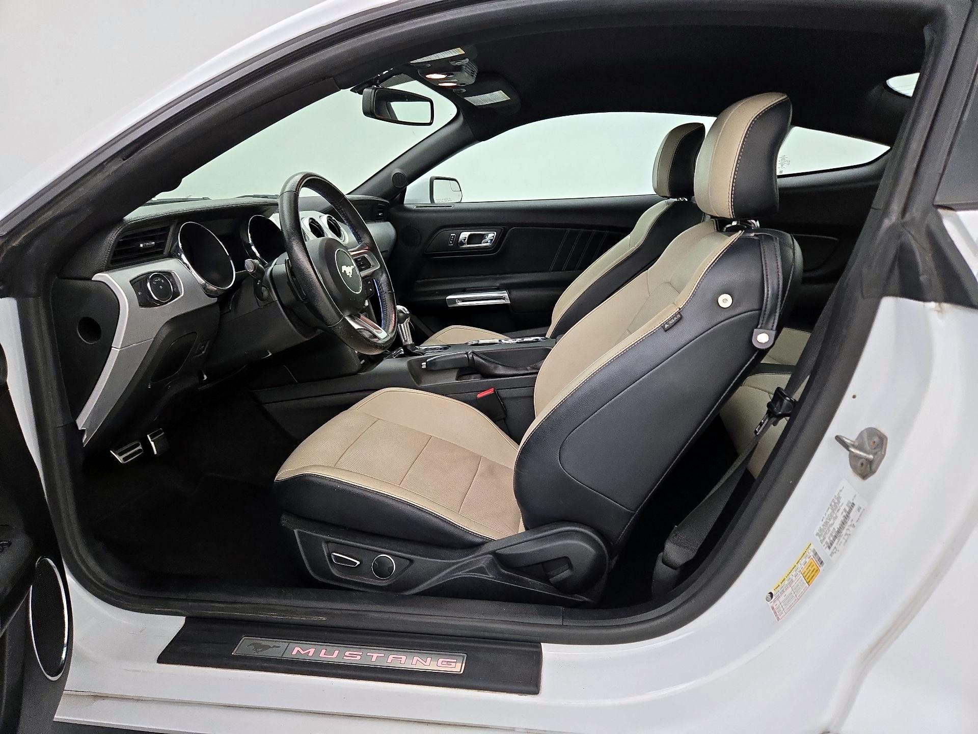 Thumbnail: 2016 Ford Mustang - 11