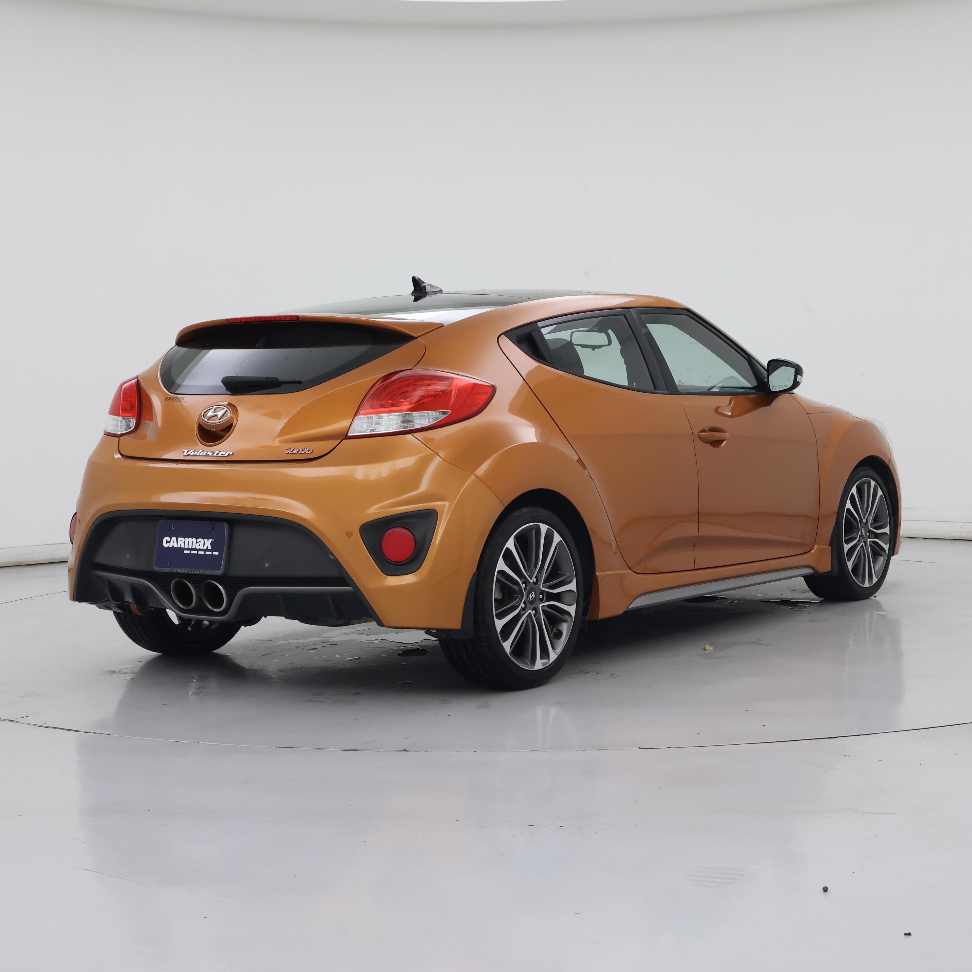 Thumbnail: 2016 Hyundai Veloster - 8