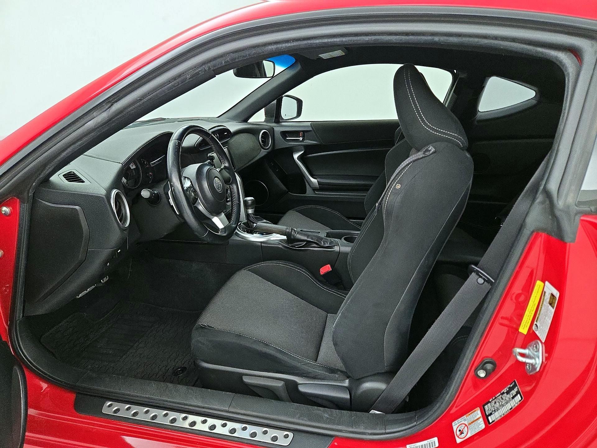 Thumbnail: 2017 Toyota 86 - 11