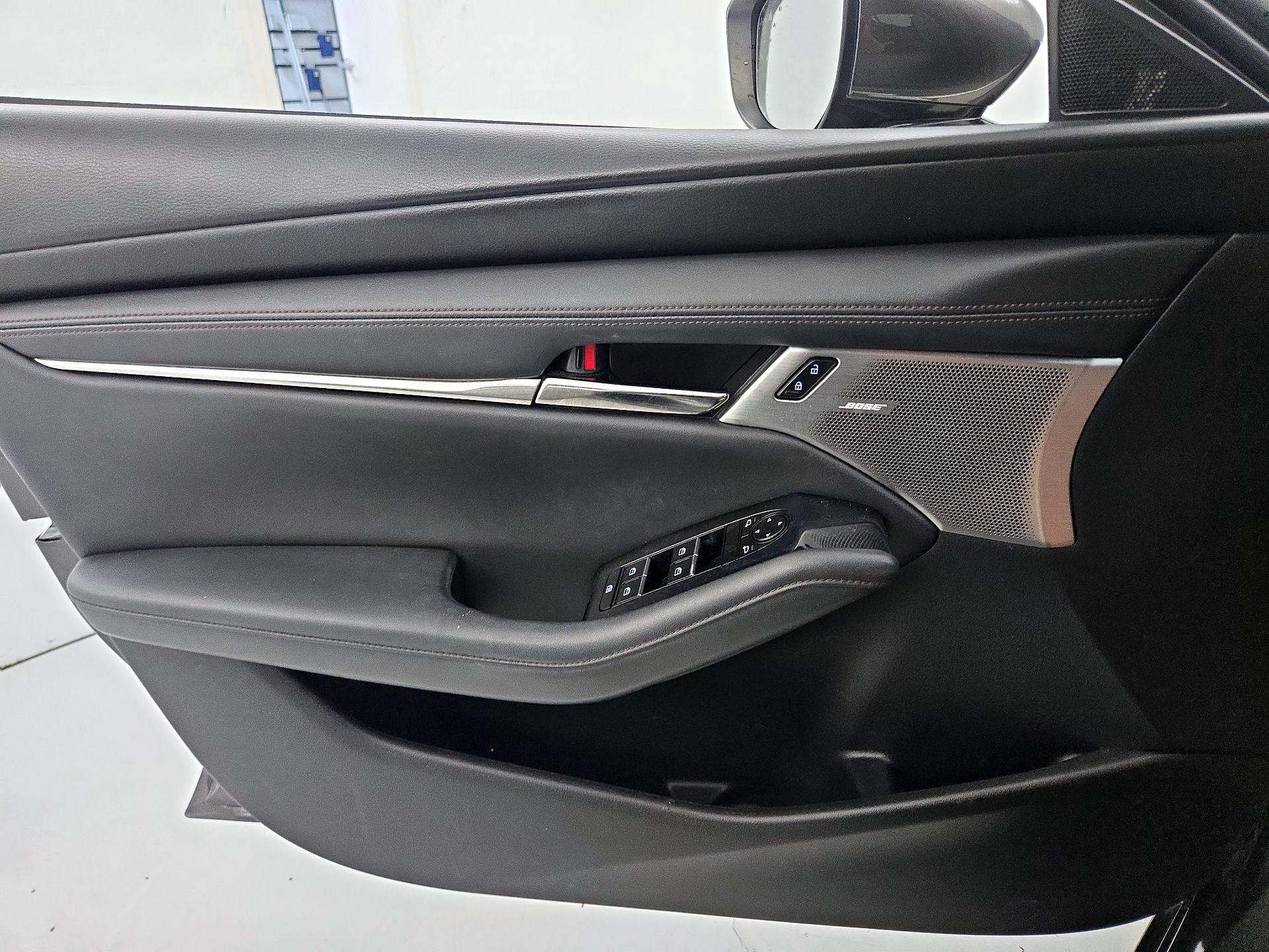 Thumbnail: 2019 Mazda Mazda3 - 12